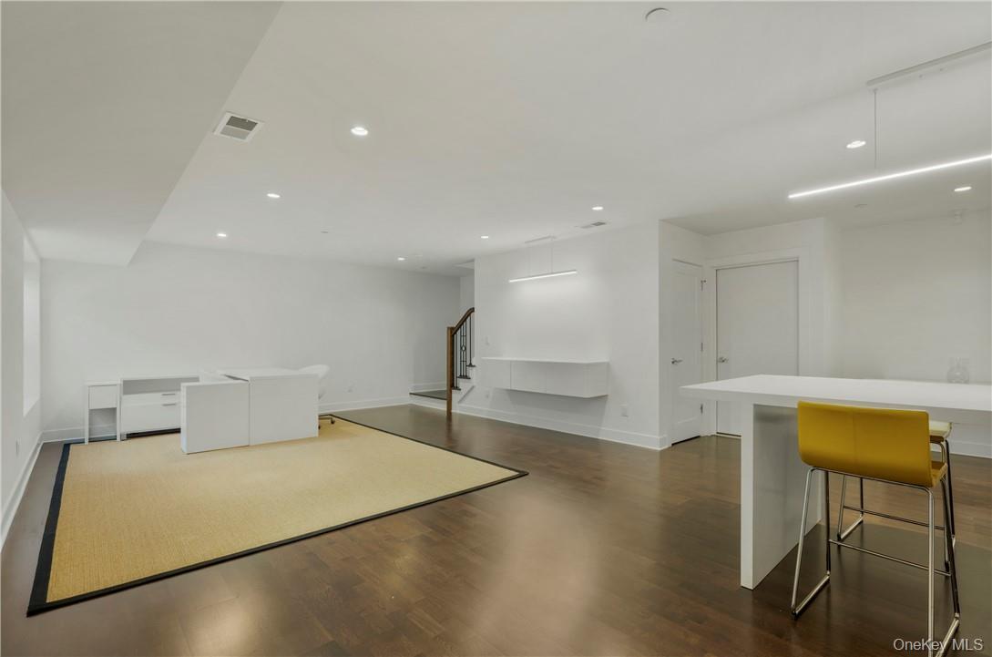 2 Rose Lane Property Photo 25