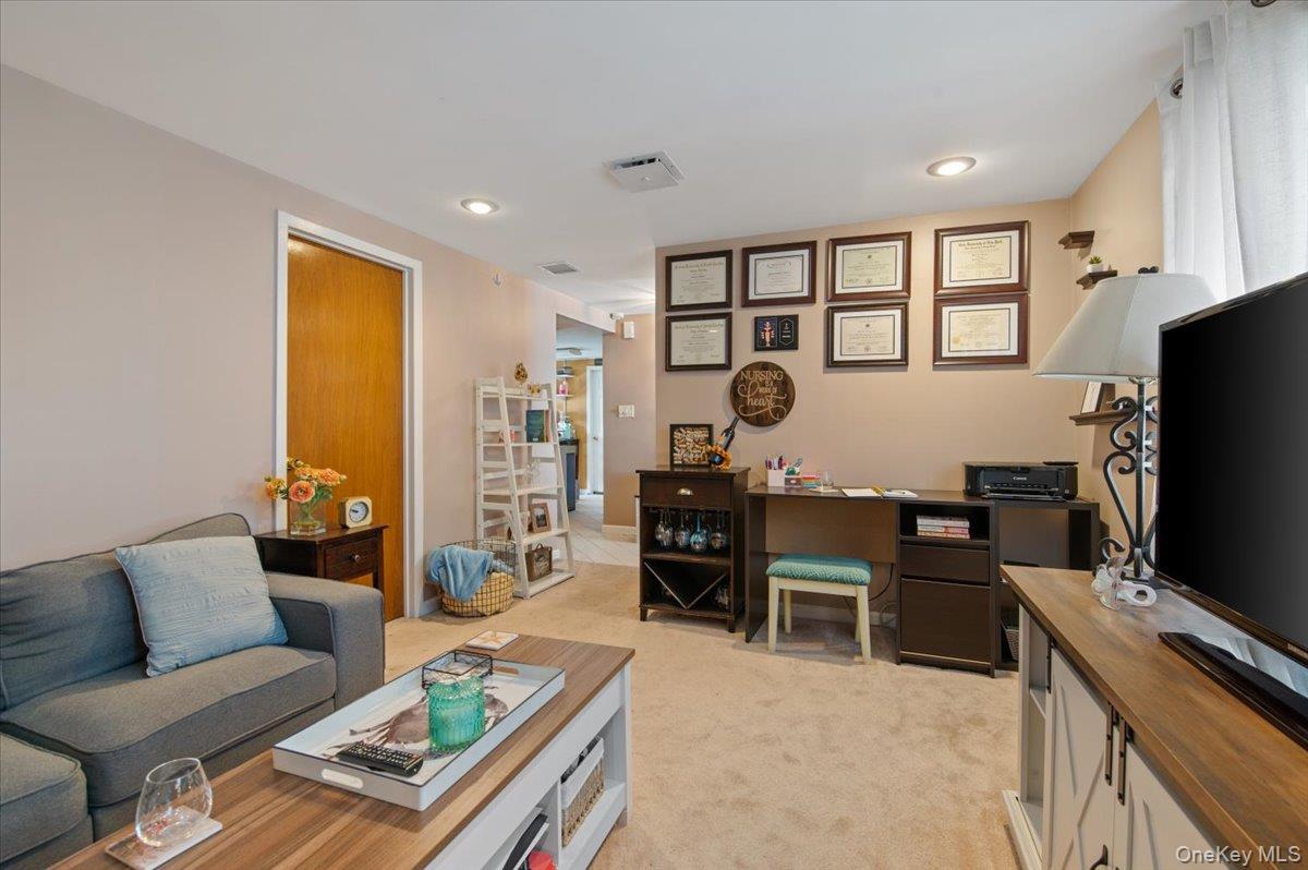 330 Granada Parkway Property Photo 25