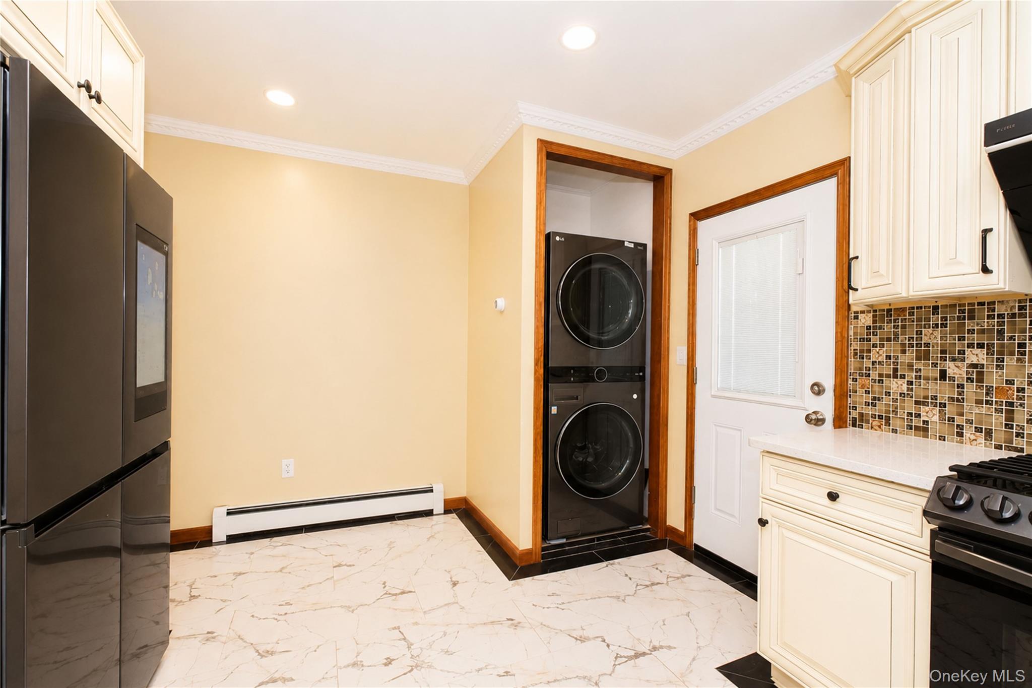2027 E 35th Street Property Photo 13