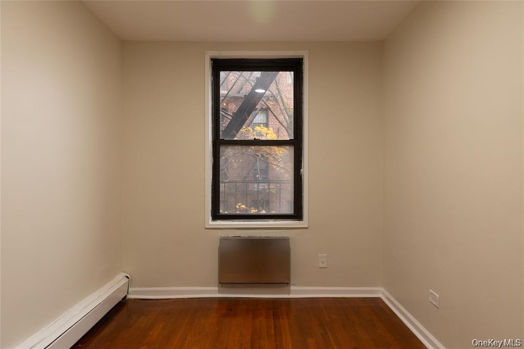 1275 E 51st Street 3y Property Photo 4