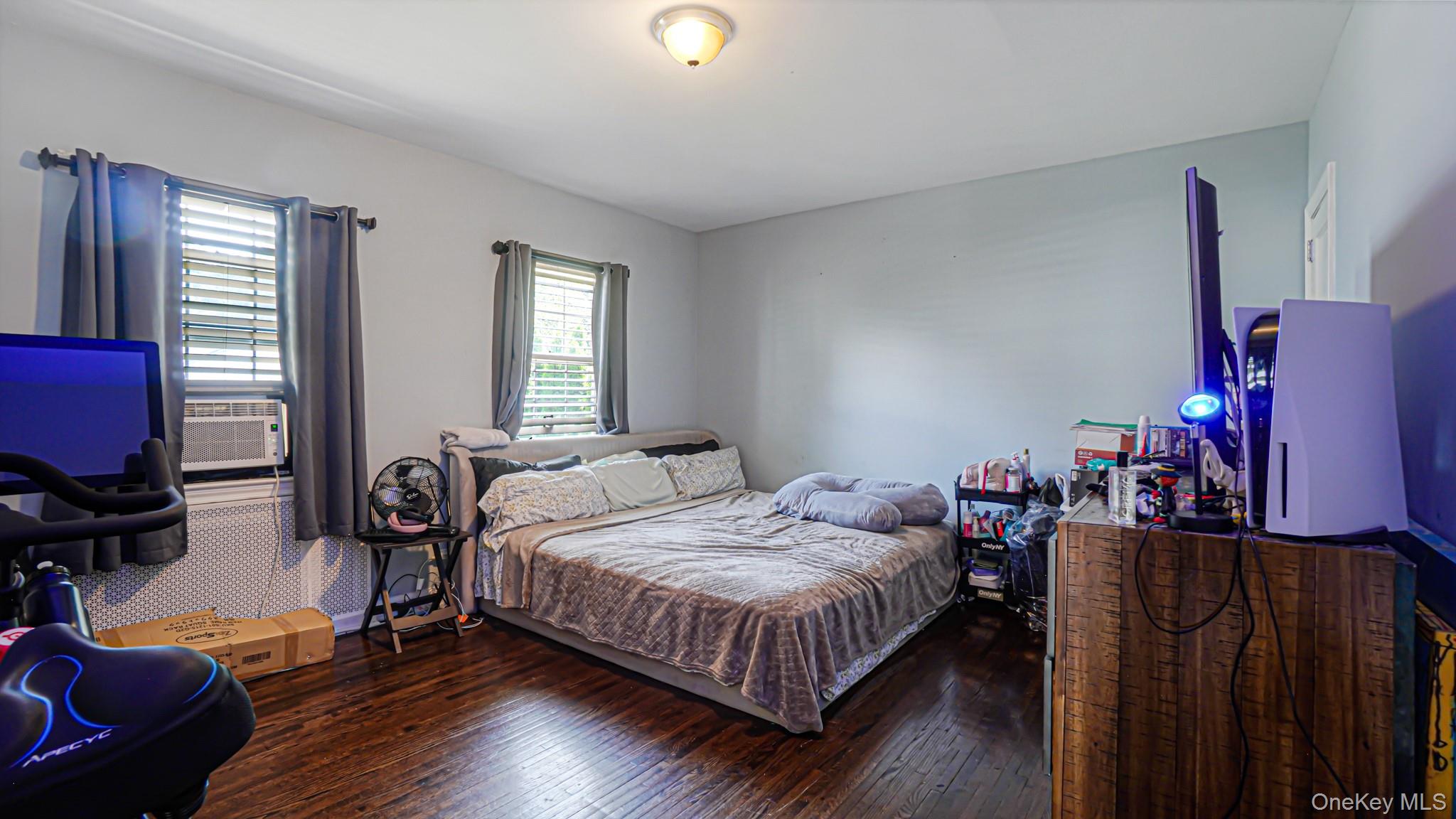 143 S Montgomery St Property Photo 16