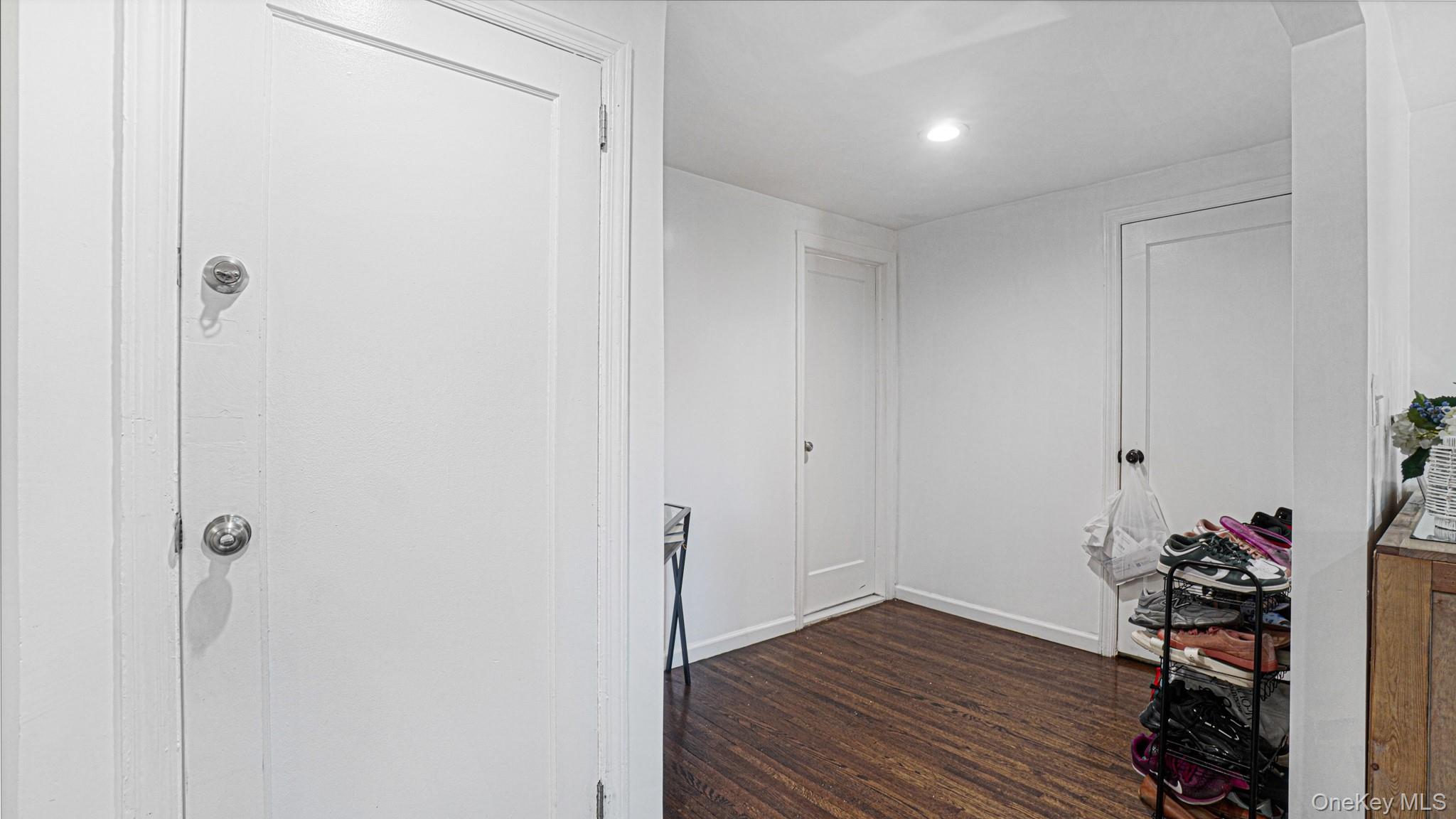 143 S Montgomery St Property Photo 20