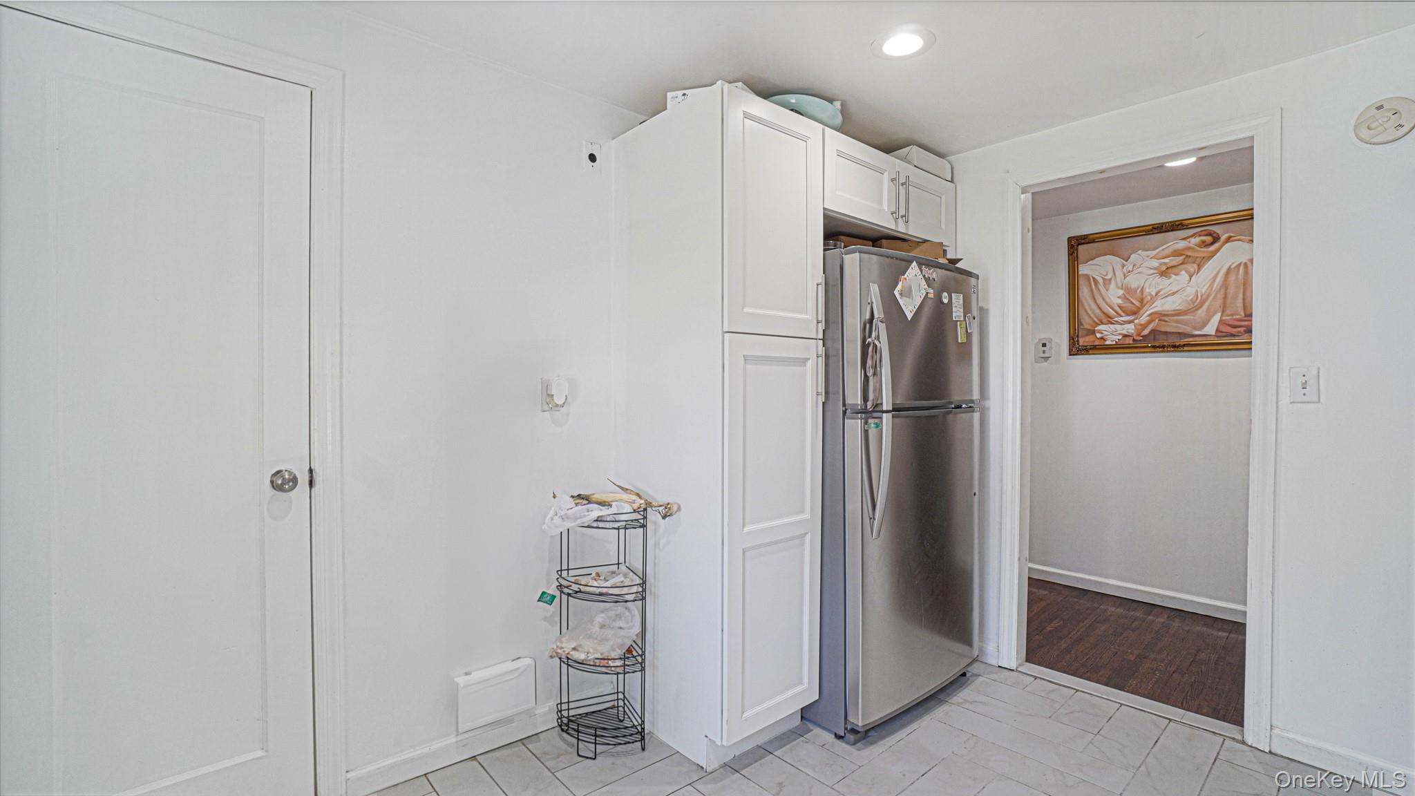 143 S Montgomery St Property Photo 25