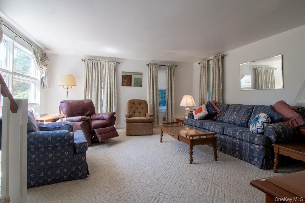 24 Hill Street Property Photo 21