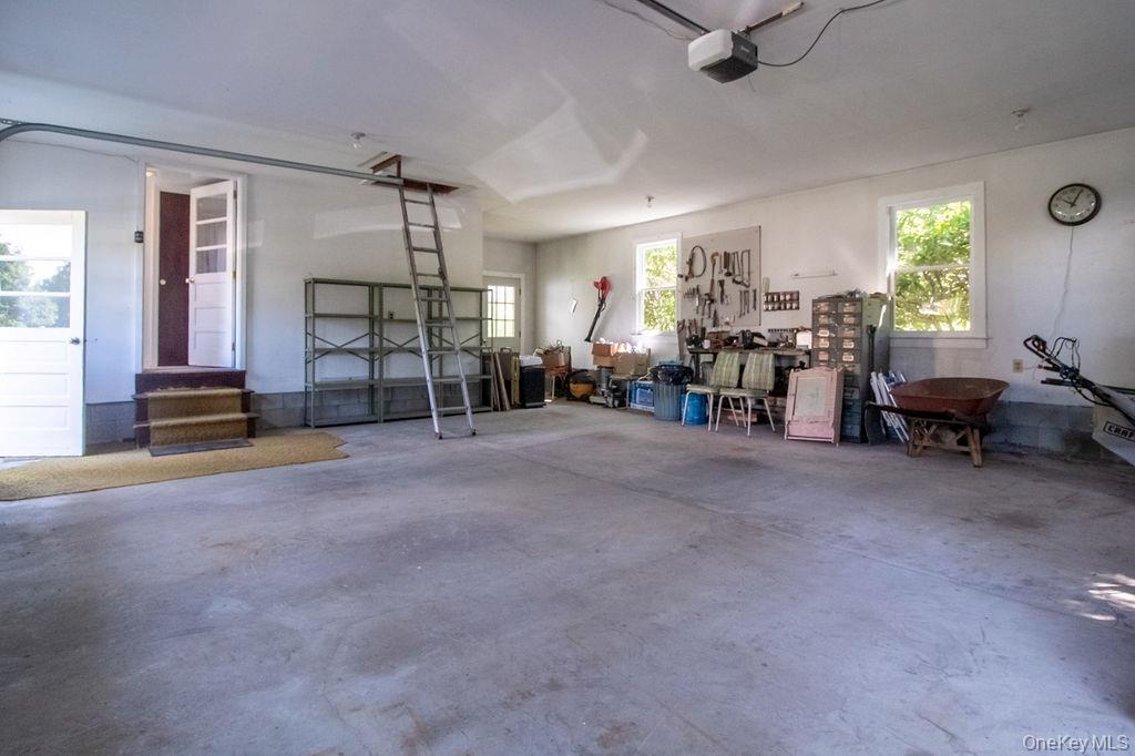 24 Hill Street Property Photo 35