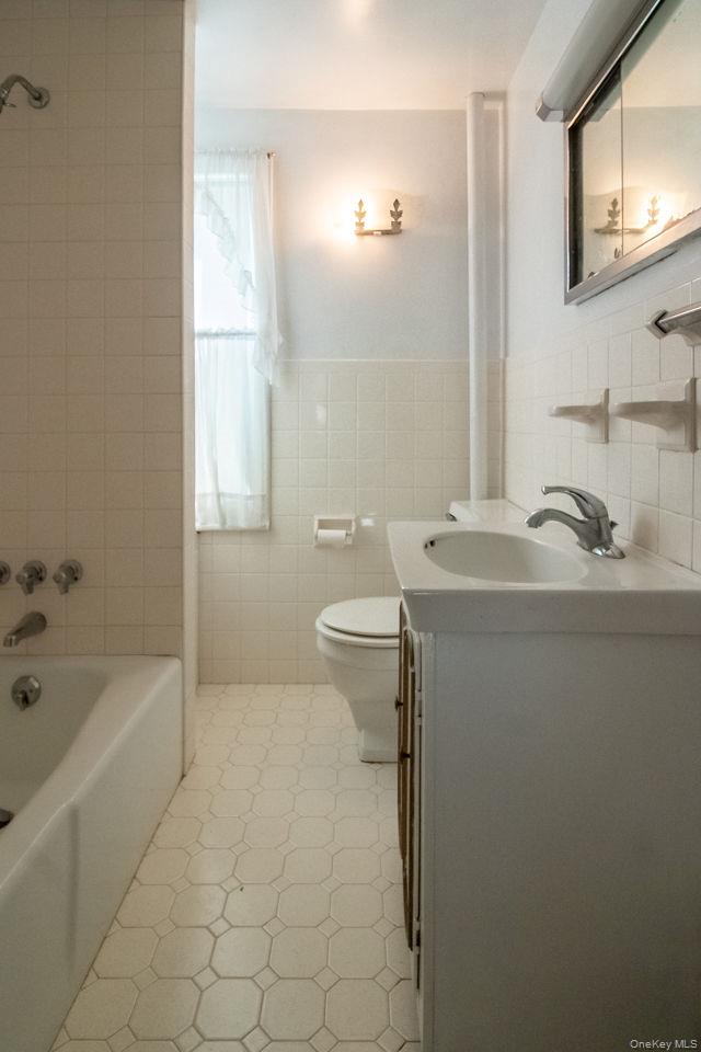 24 Hill Street Property Photo 40
