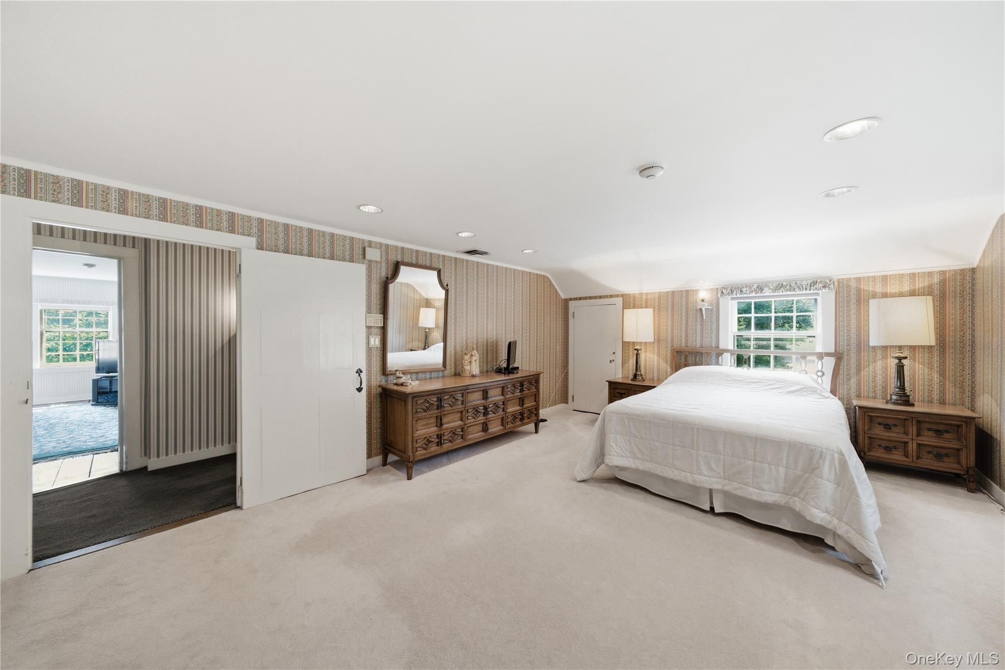 255 Manor Road Property Photo 14