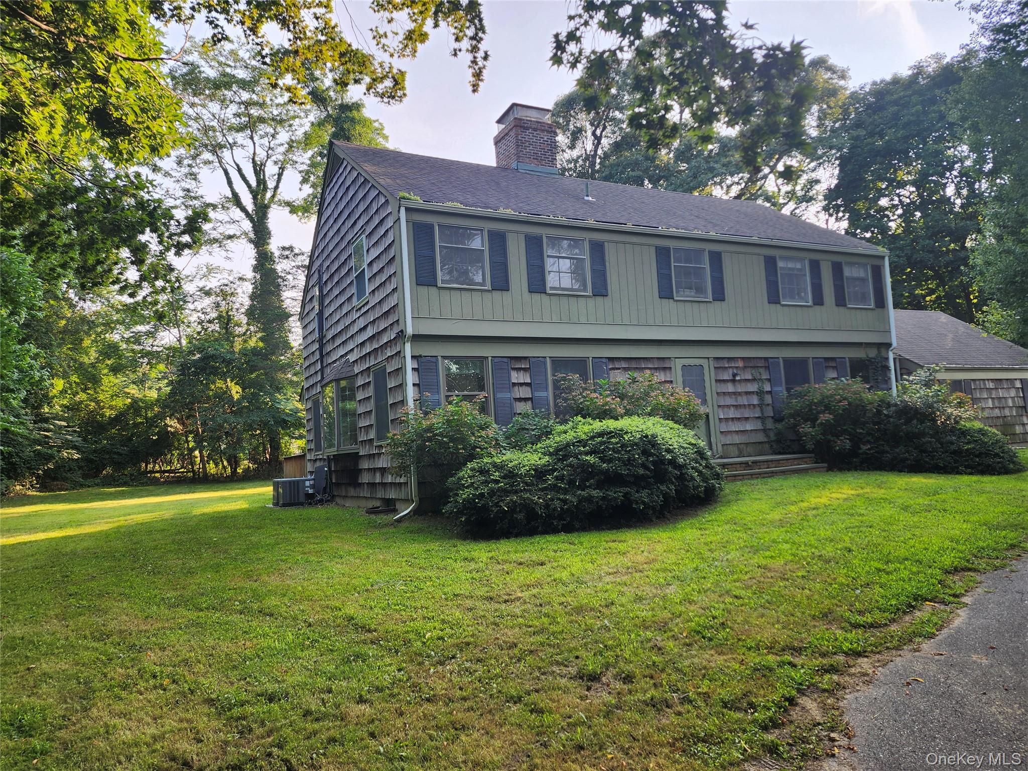 11 Smith Lane Property Photo 1