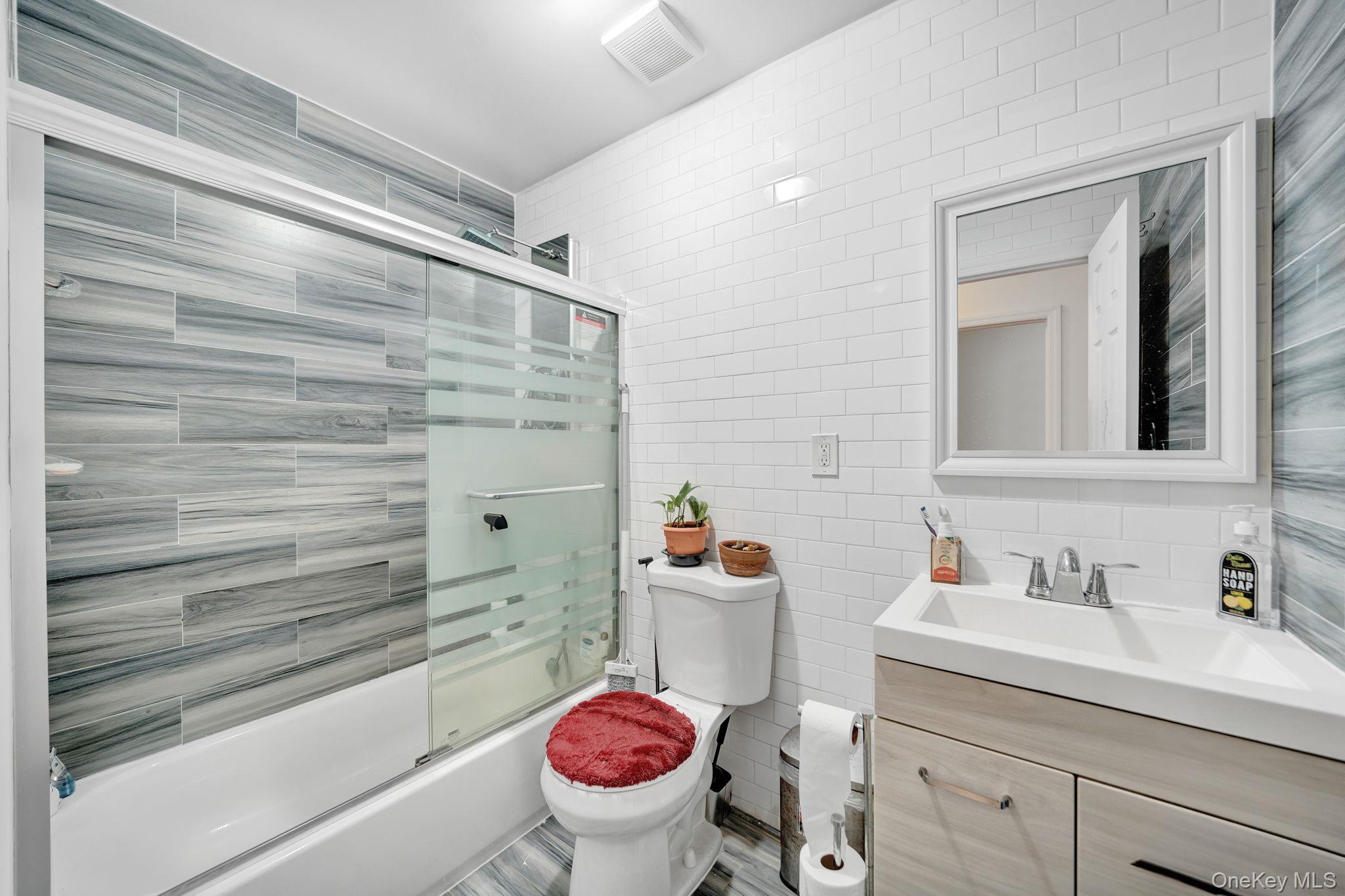 2240 Quimby Avenue Property Photo 6