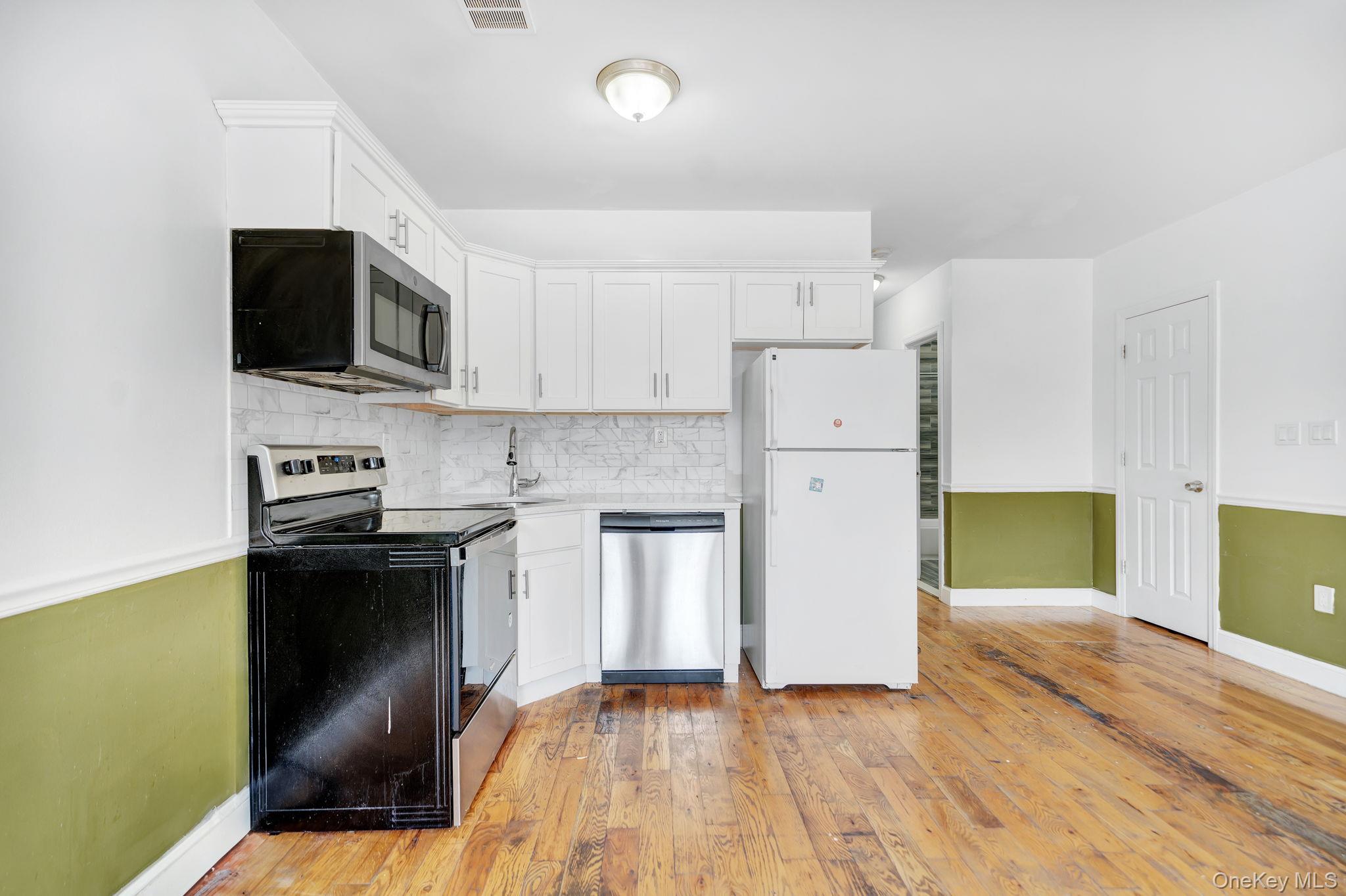 2240 Quimby Avenue Property Photo 12