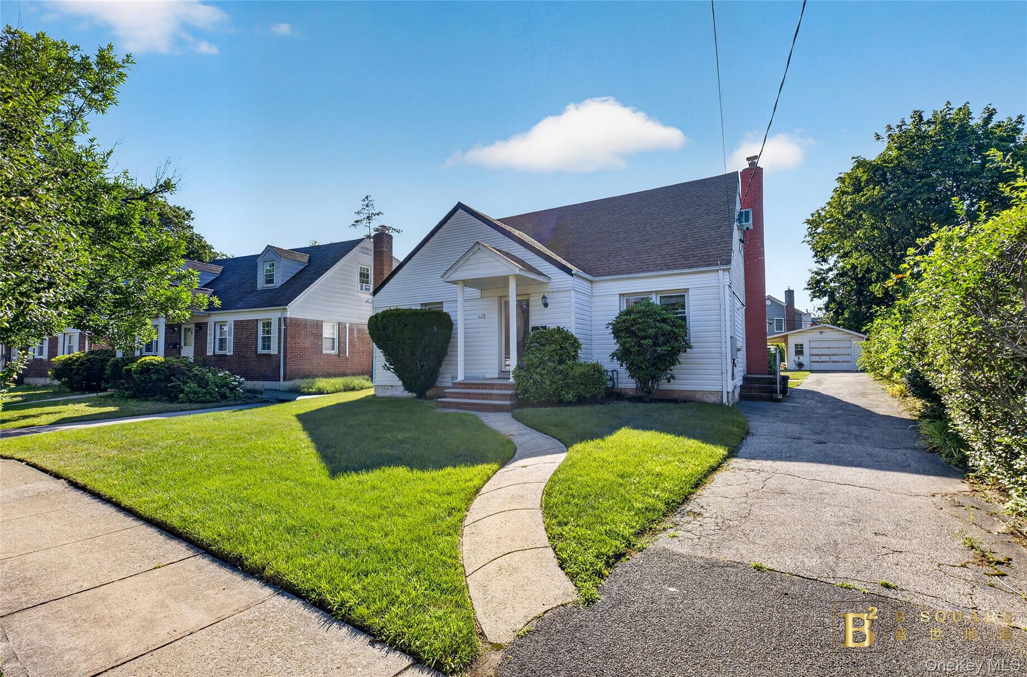 5 Surrey Lane Property Photo 1