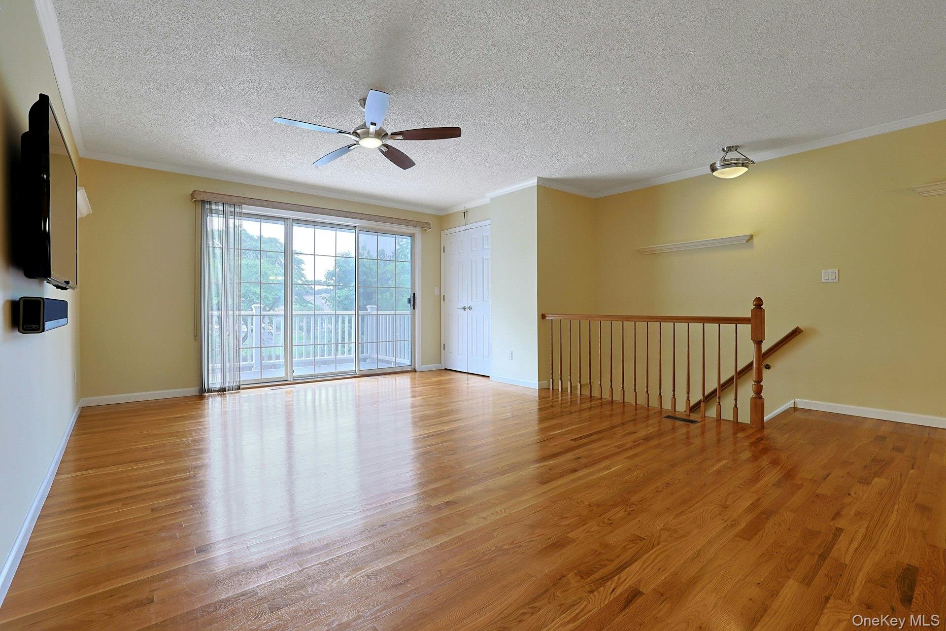 722 W Nyack Road 6 Property Photo 7