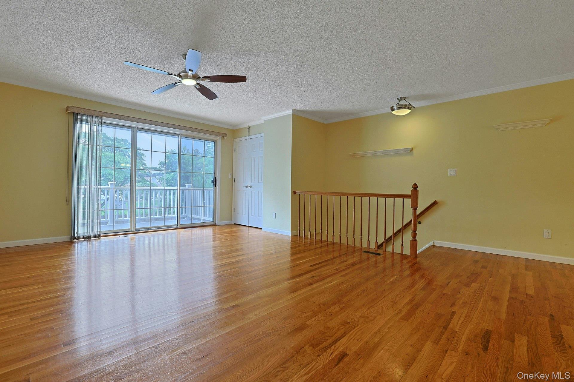 722 W Nyack Road 6 Property Photo 8