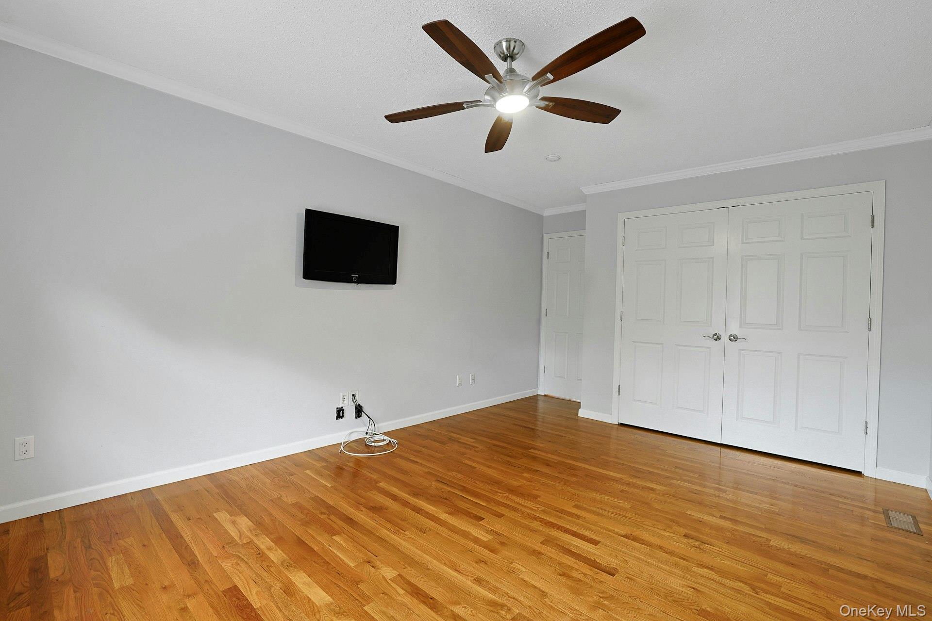 722 W Nyack Road 6 Property Photo 18