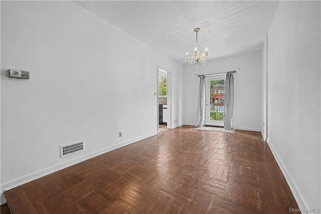 138 Van Cortlandt Park Property Photo 14