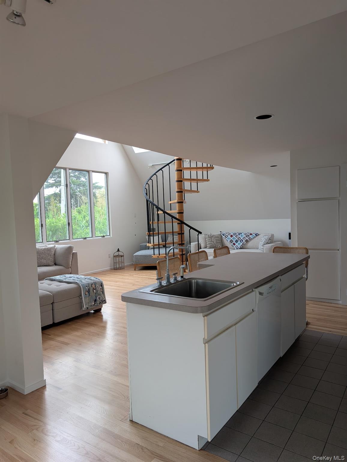 31 Ivy Avenue Property Photo 1