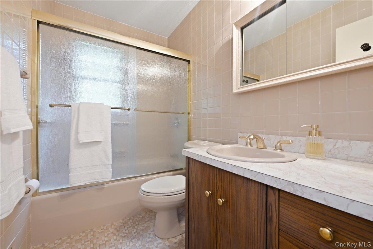 144 Hughes Place Property Photo 17