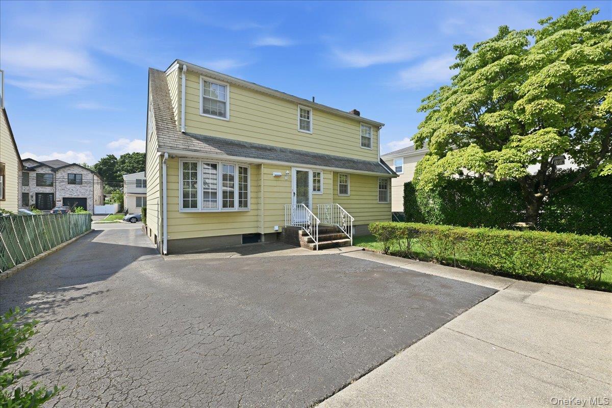 144 Hughes Place Property Photo 27