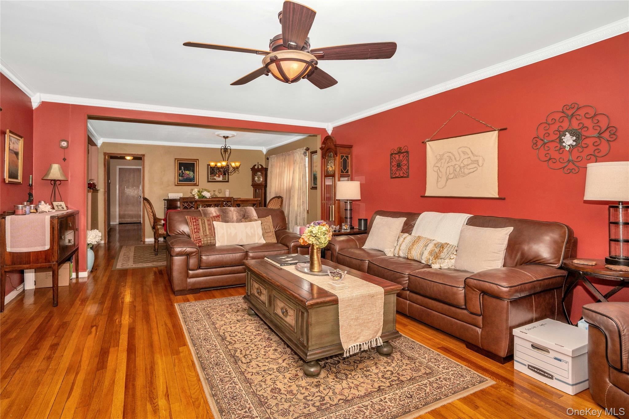 623 W Park Avenue Property Photo 5