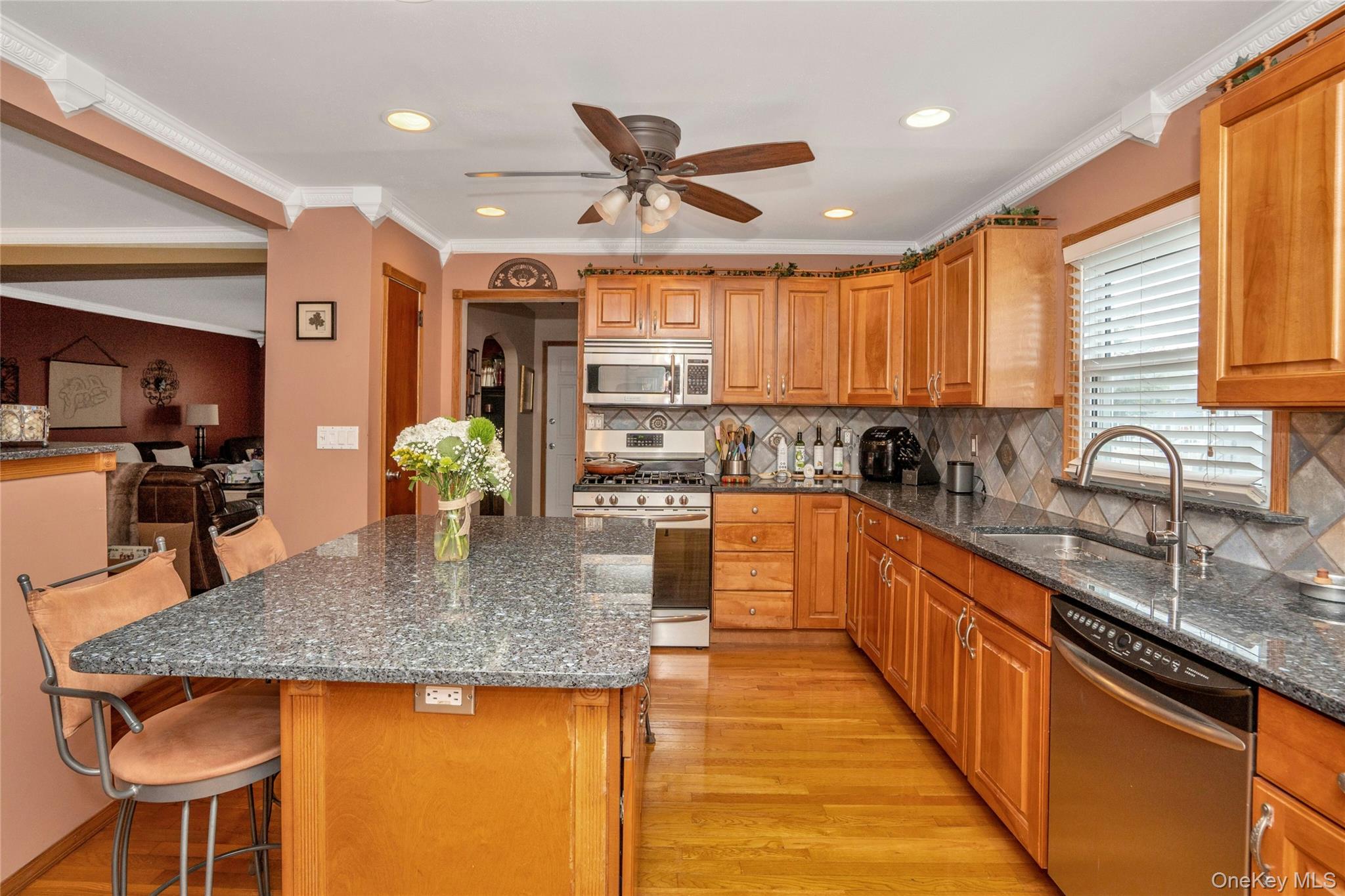 623 W Park Avenue Property Photo 7