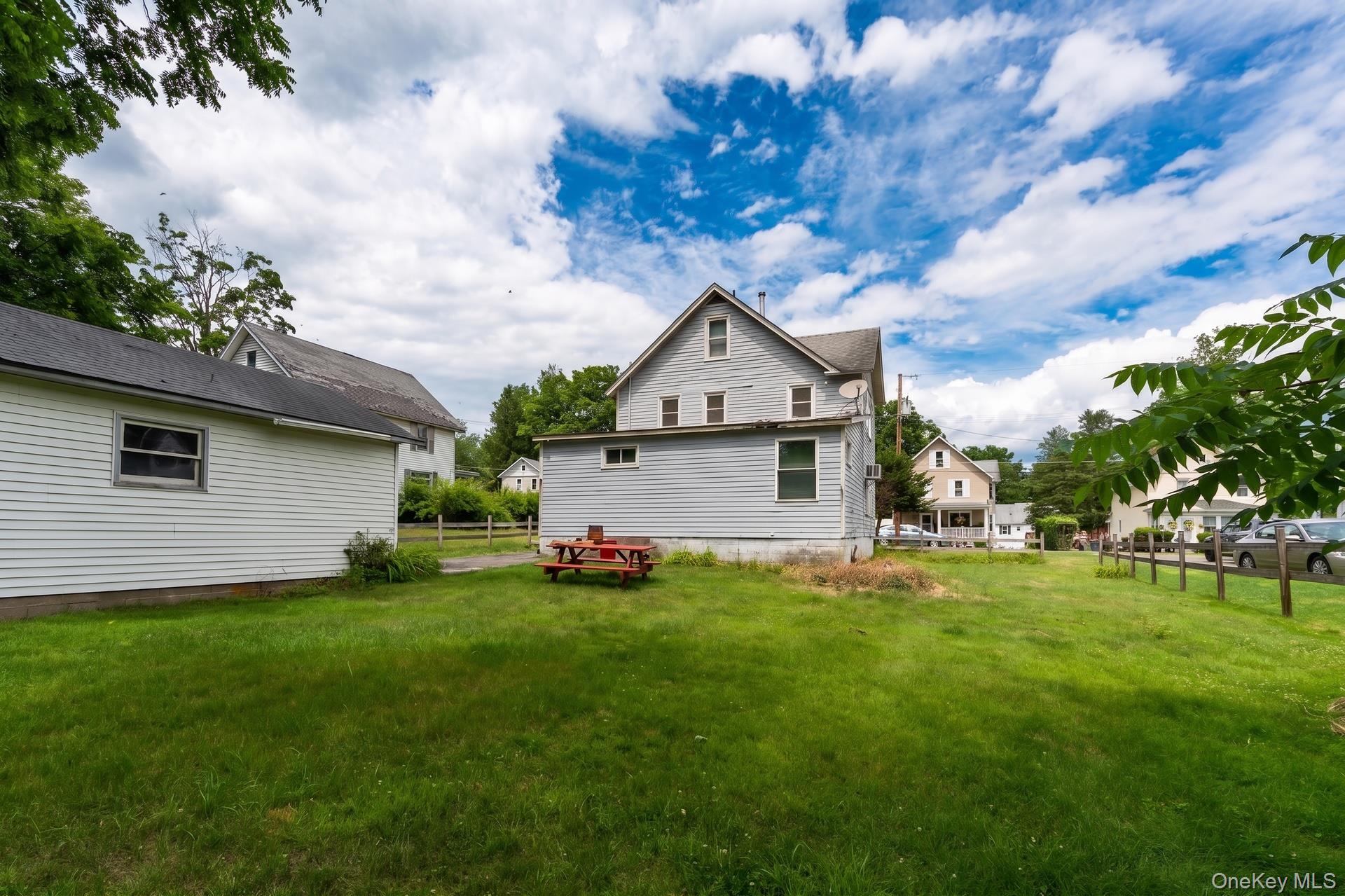 8 Elm Street Property Photo 3