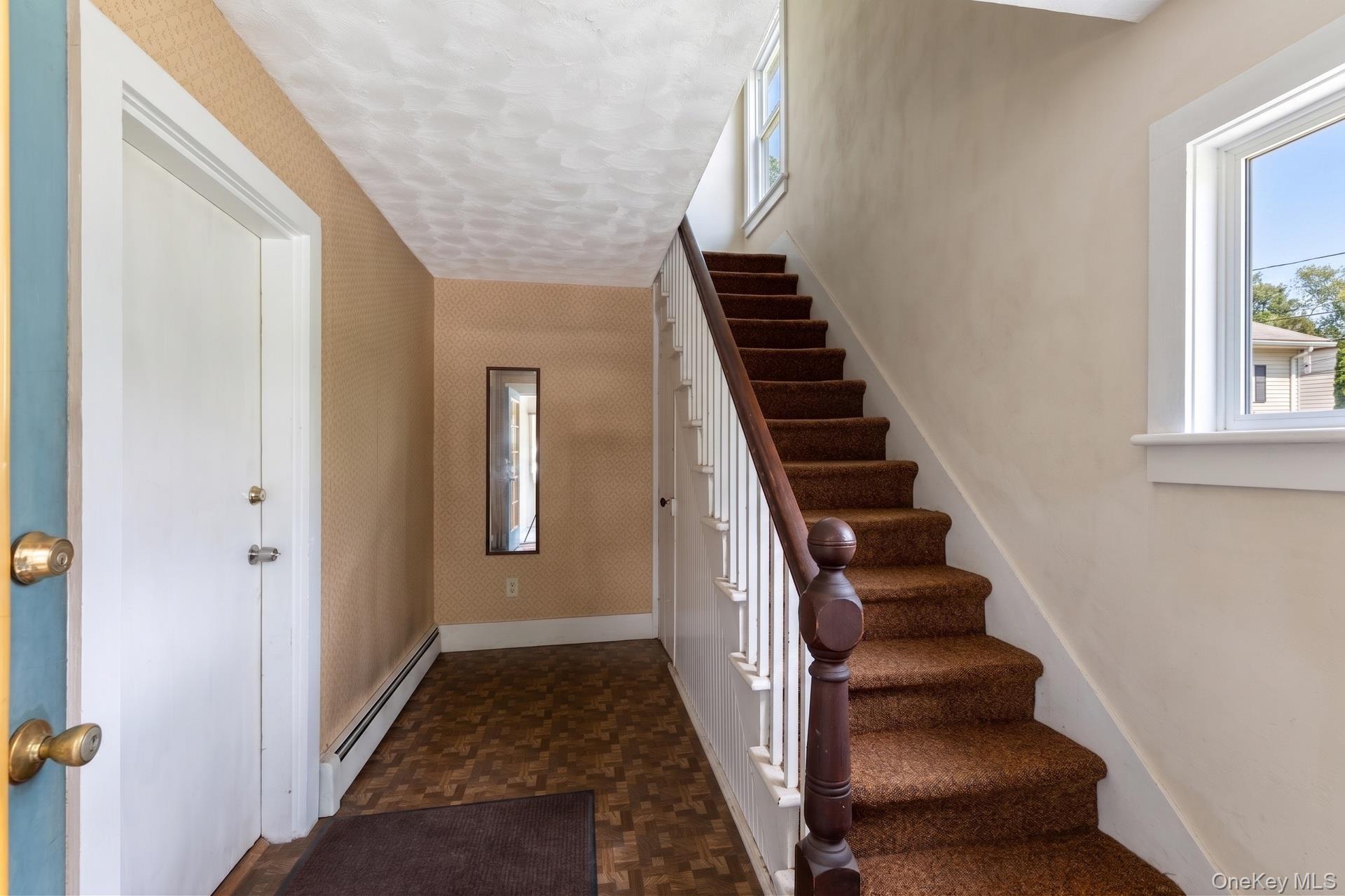 8 Elm Street Property Photo 5