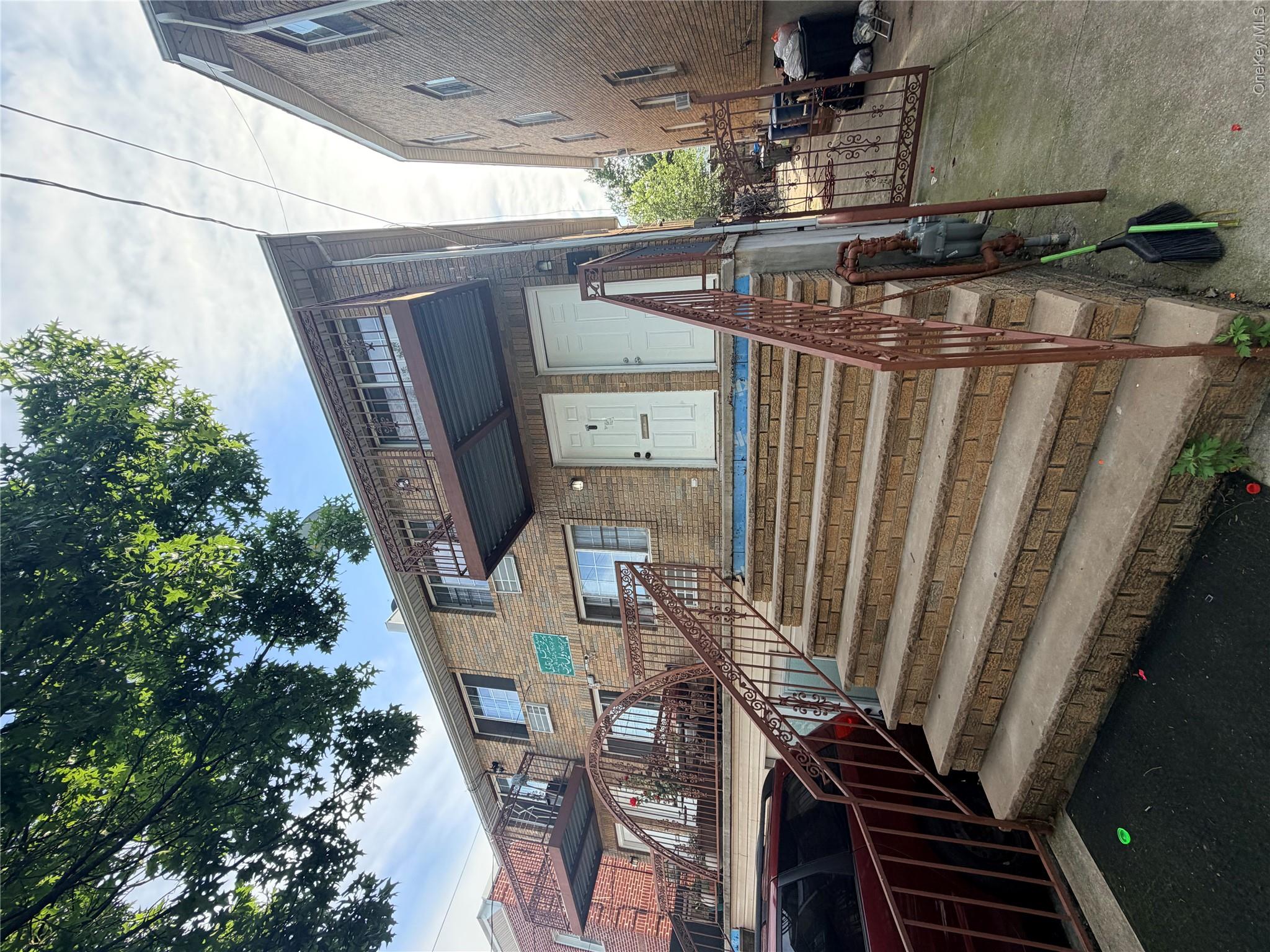 8418 129th Street Property Photo 1