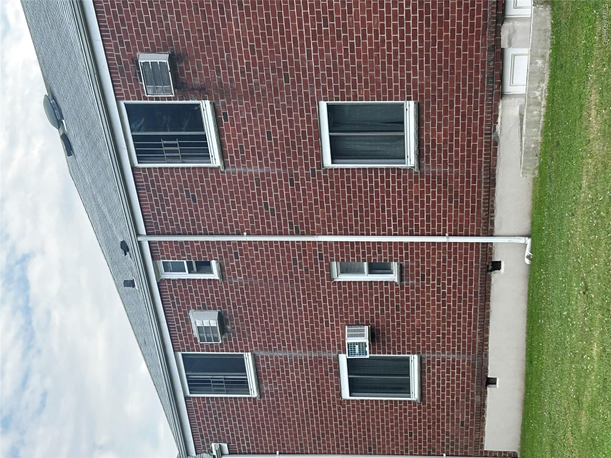 72-75 Little Neck Parkway G-2 Property Photo 3