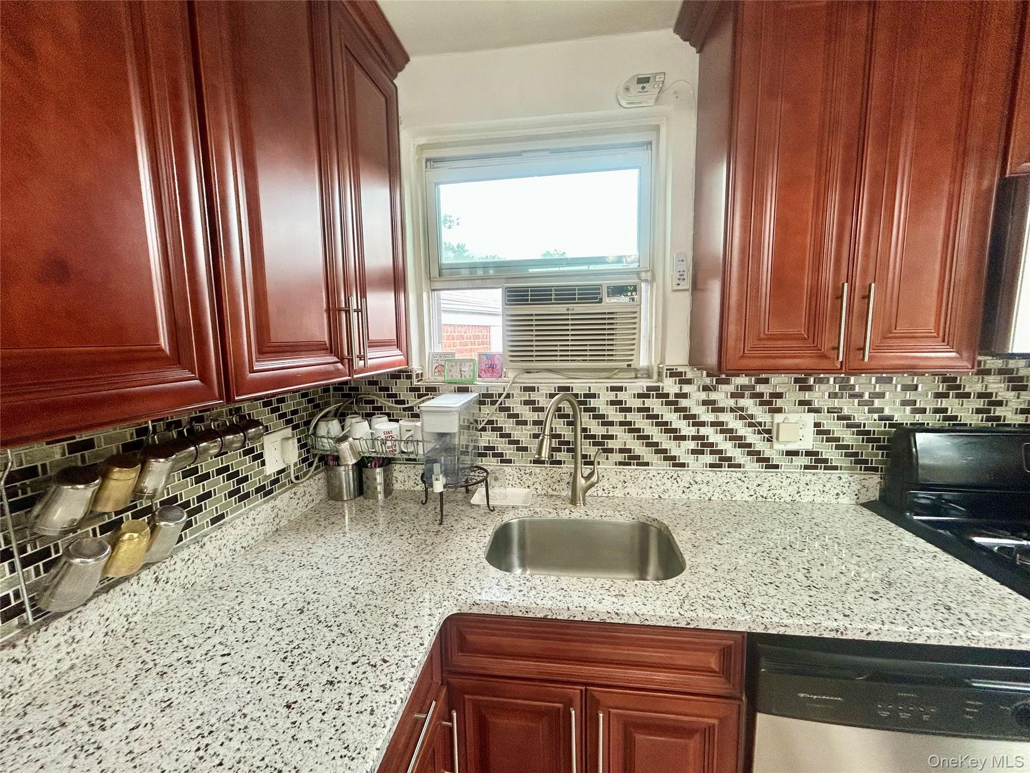 72-75 Little Neck Parkway G-2 Property Photo 11