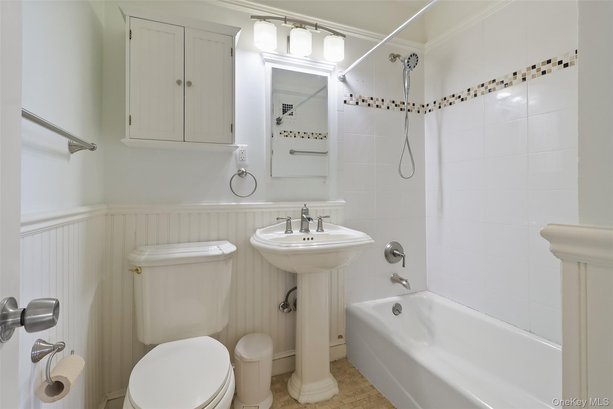 360 Westchester Avenue 623 Property Photo 6