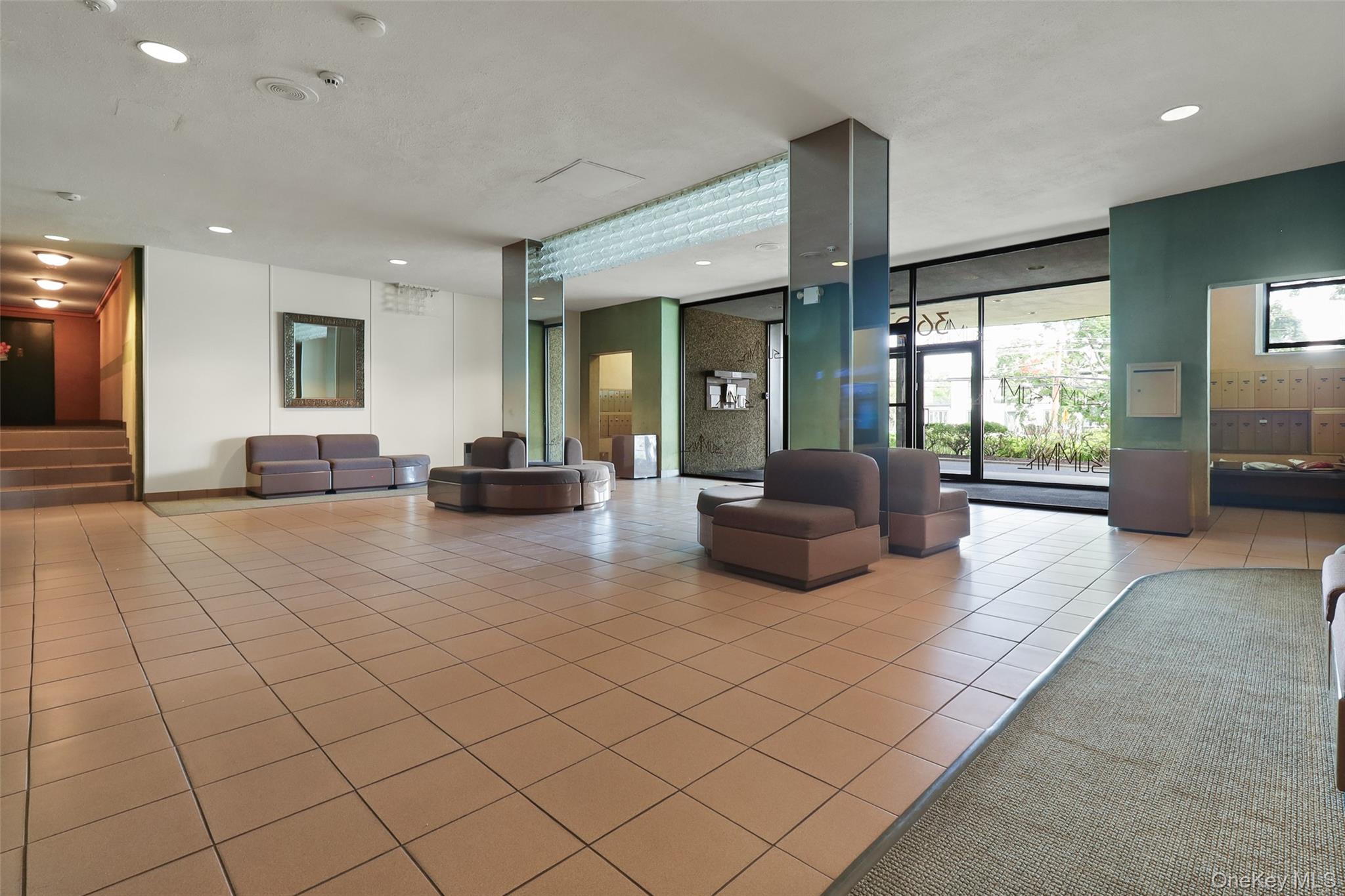 360 Westchester Avenue 623 Property Photo 9