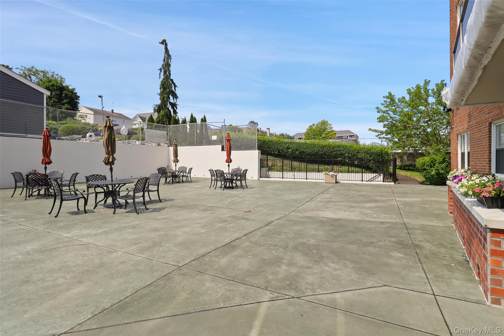 360 Westchester Avenue 623 Property Photo 12