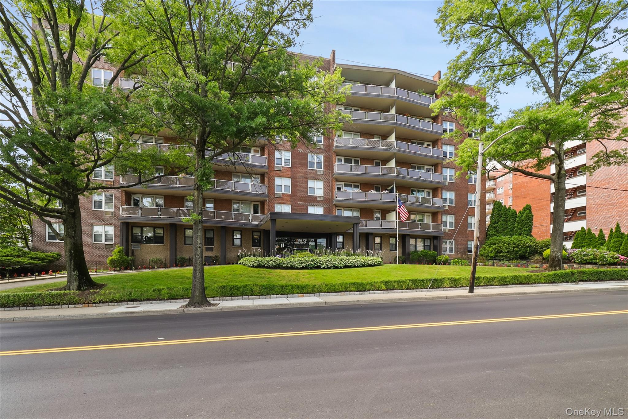 360 Westchester Avenue 623 Property Photo 14