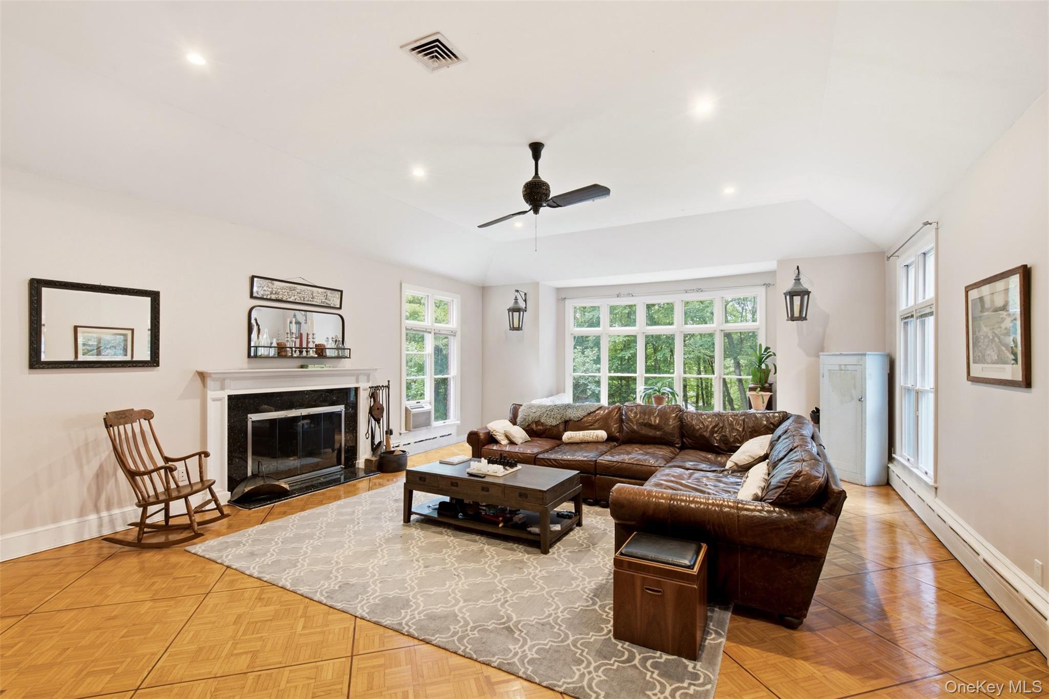 25 Forrest Drive Property Photo 4