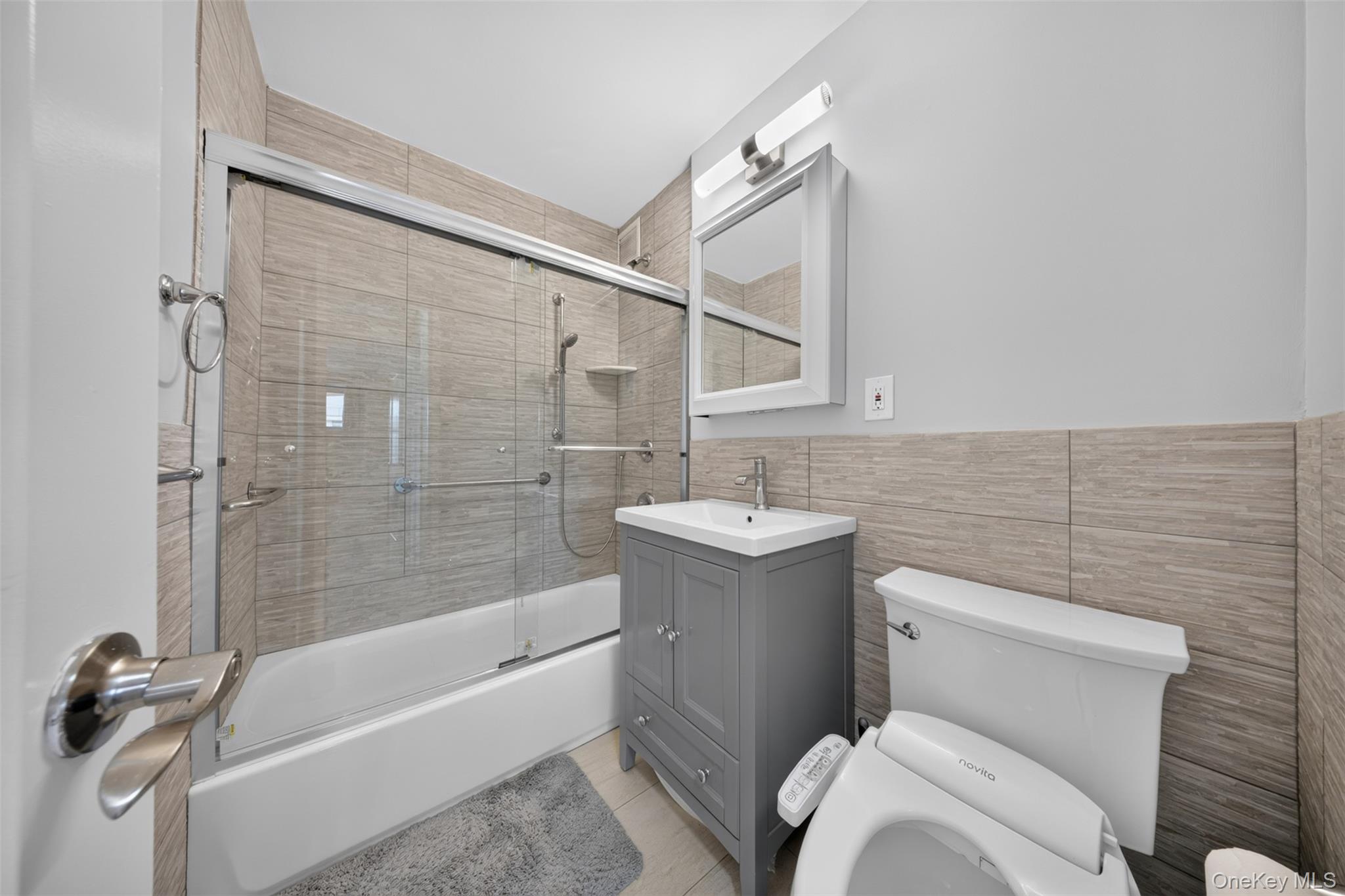 18-05 215th Street 16h Property Photo 5