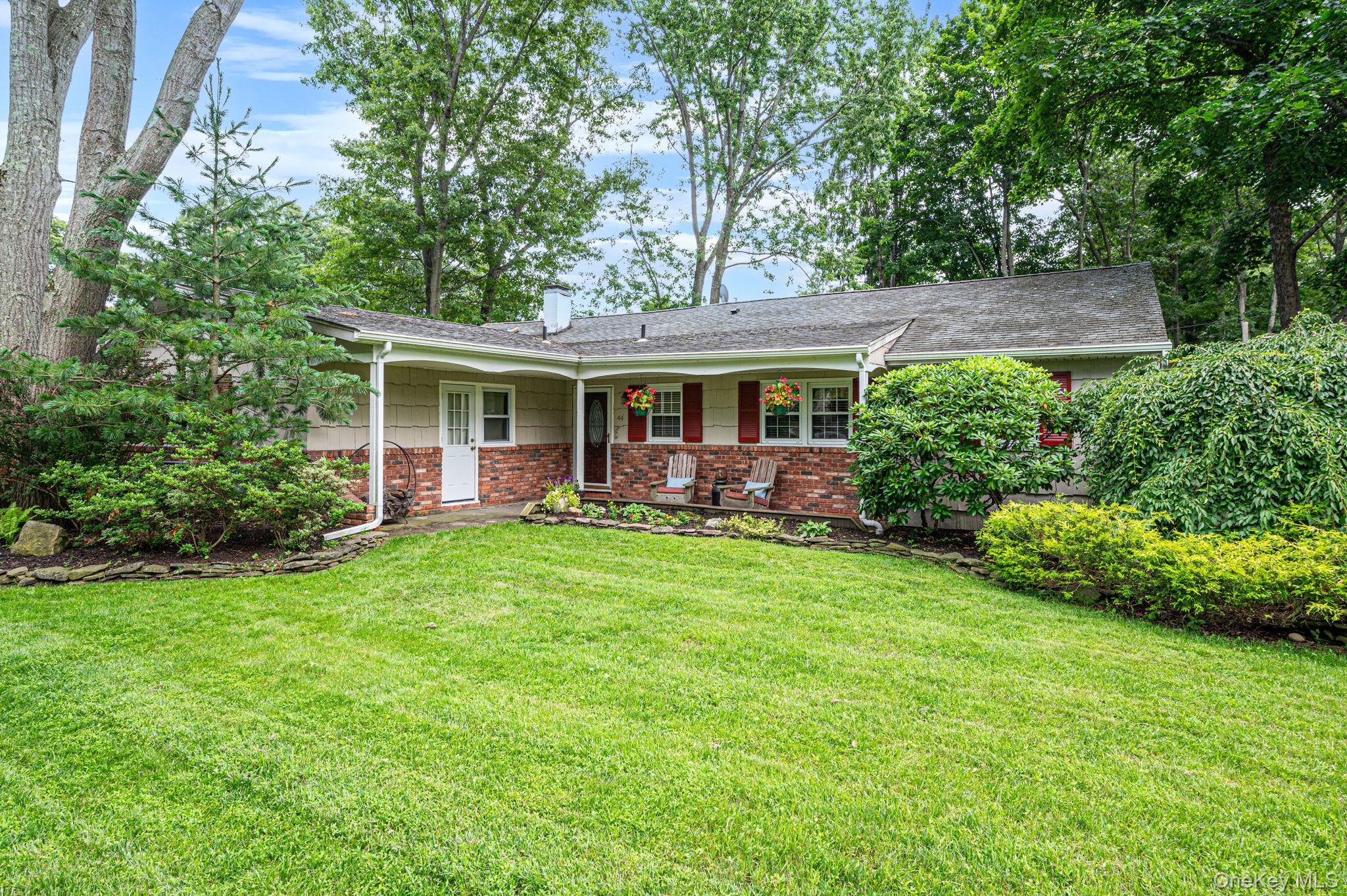 44 Winslow Lane Property Photo 1