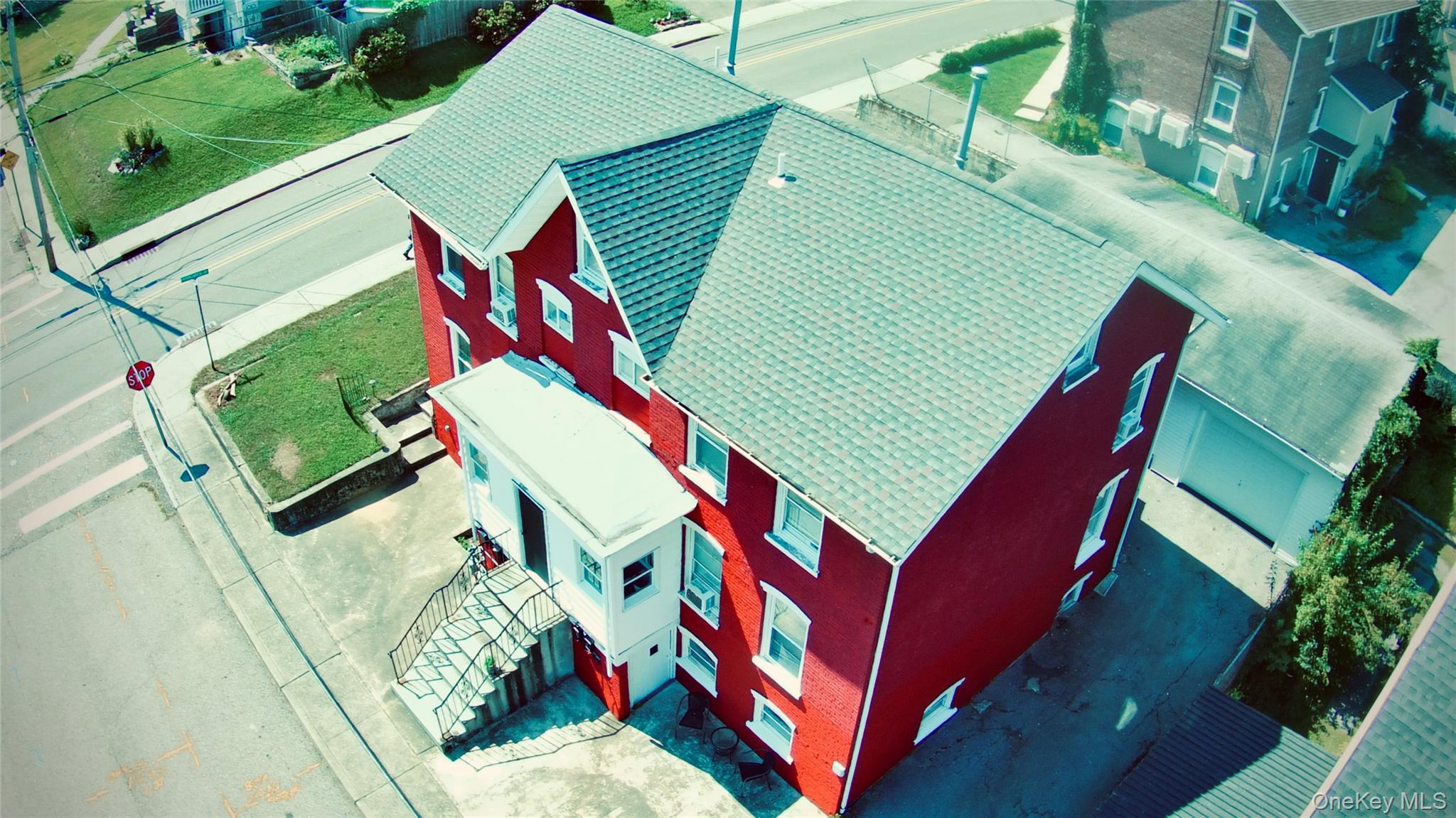 28 Davis Street 1 Property Photo 1