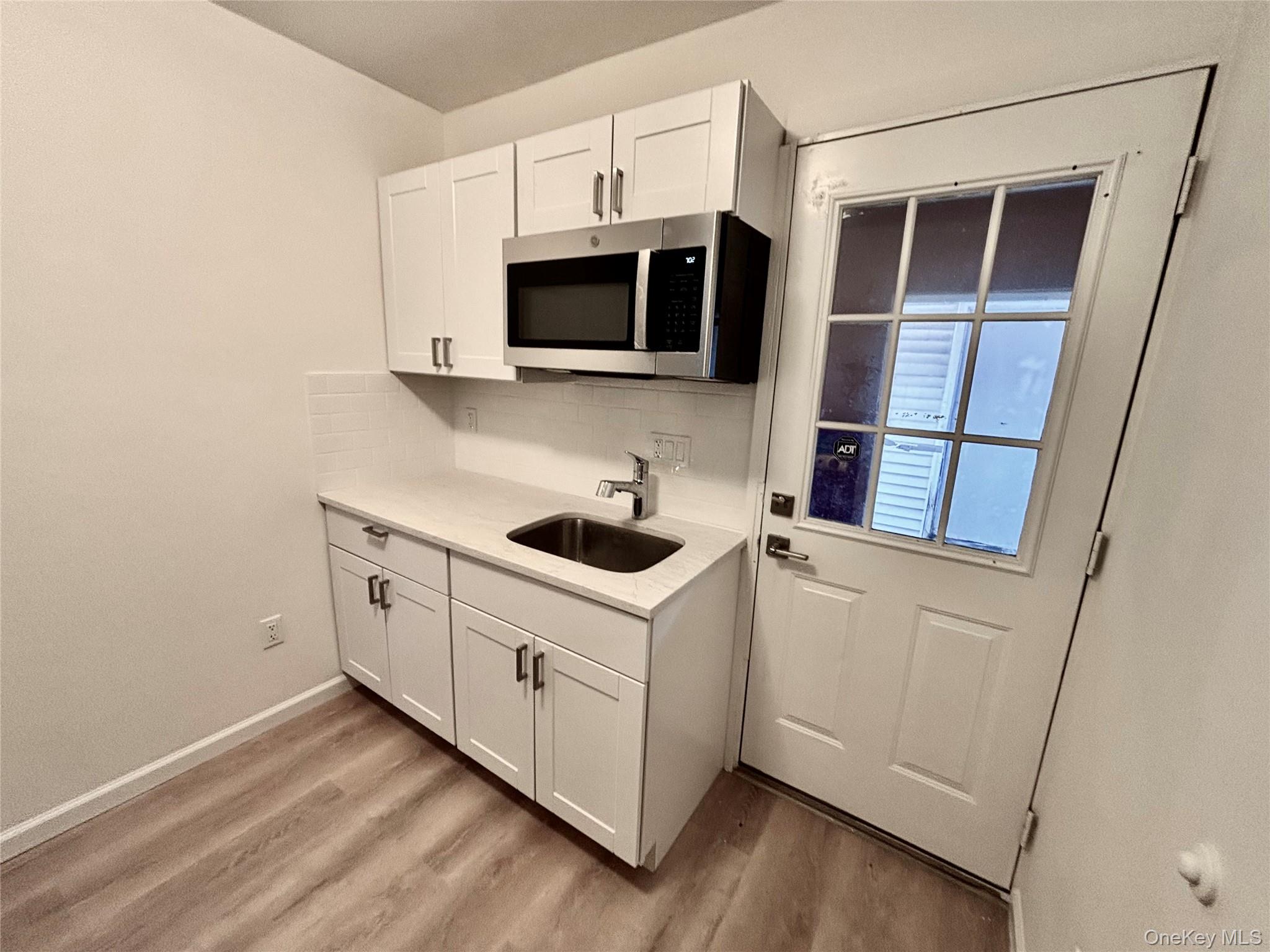 28 Davis Street 1 Property Photo 7