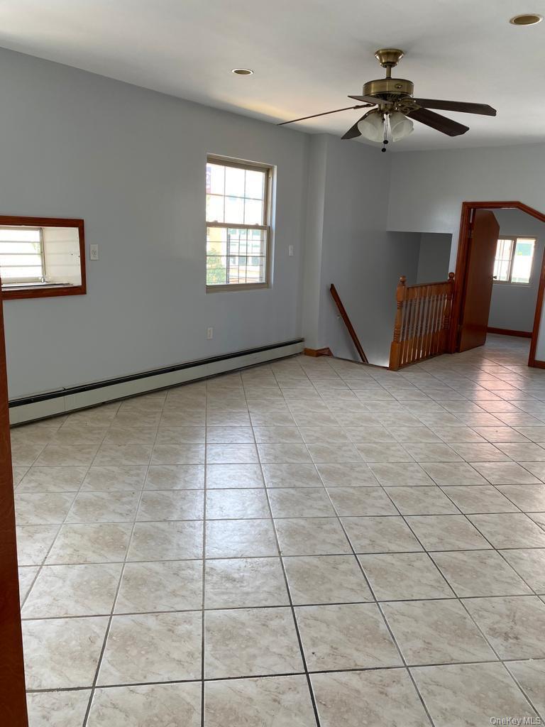 5742 159th Street Property Photo 5