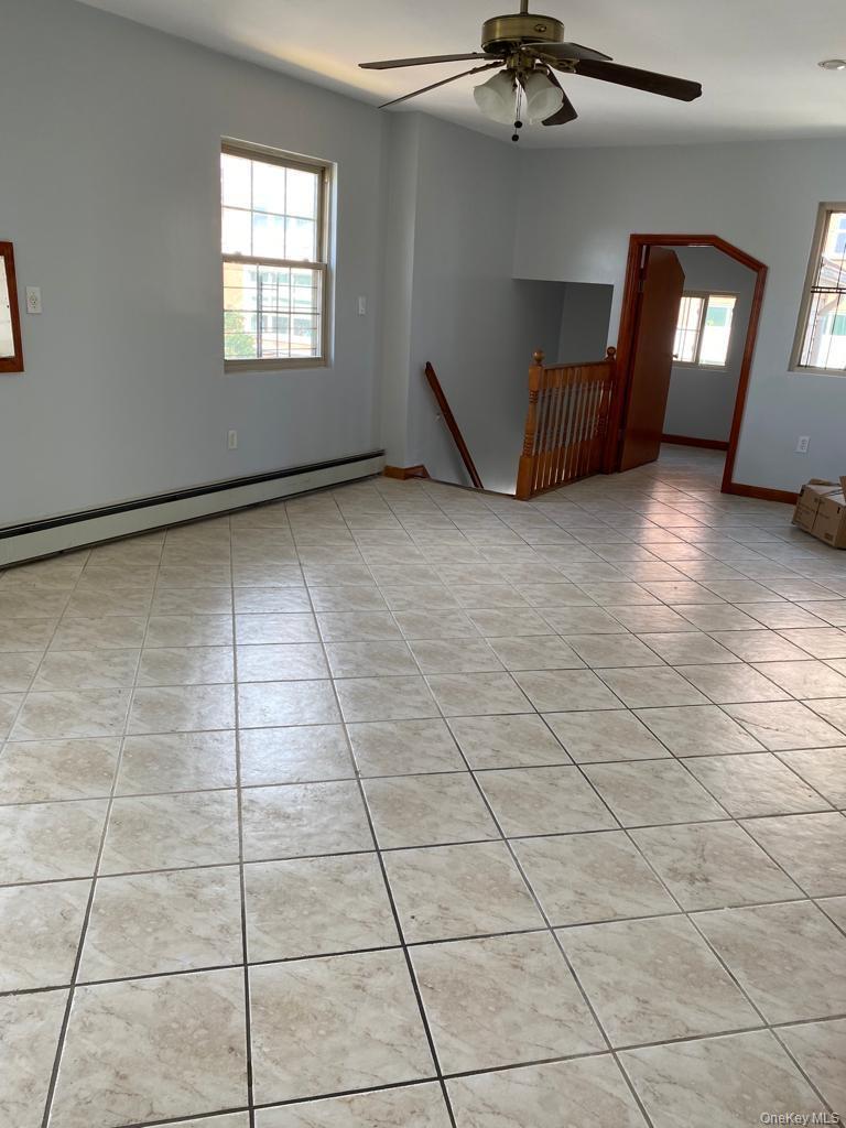 5742 159th Street Property Photo 9