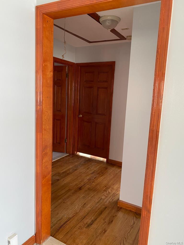 5742 159th Street Property Photo 10