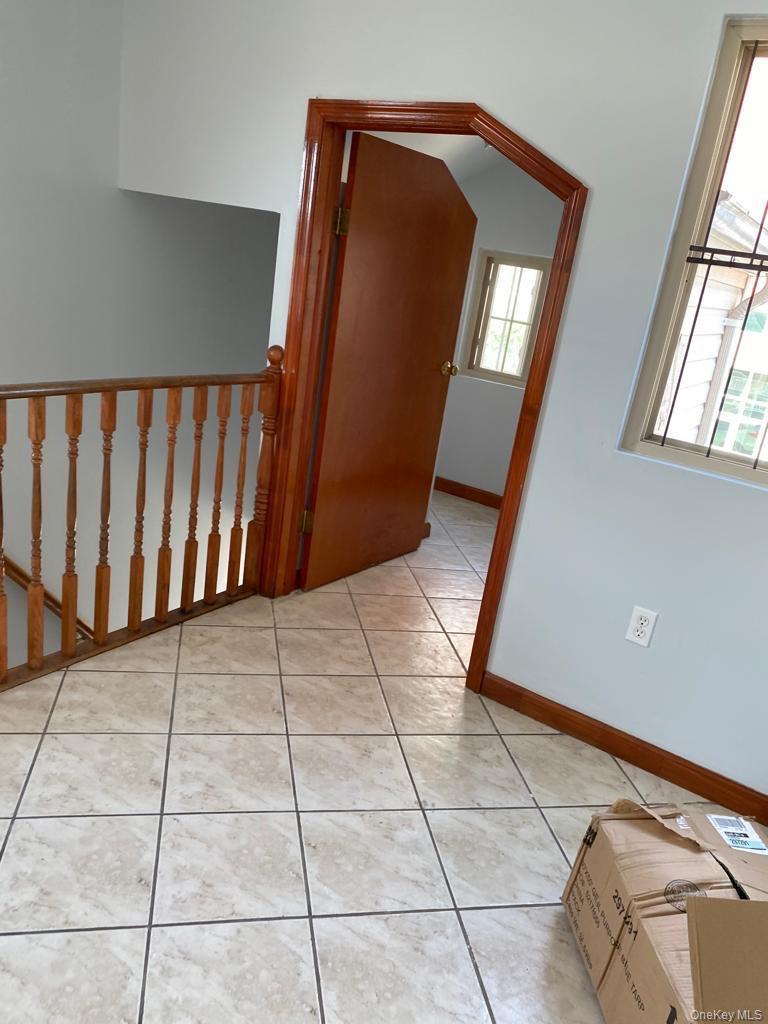 5742 159th Street Property Photo 12