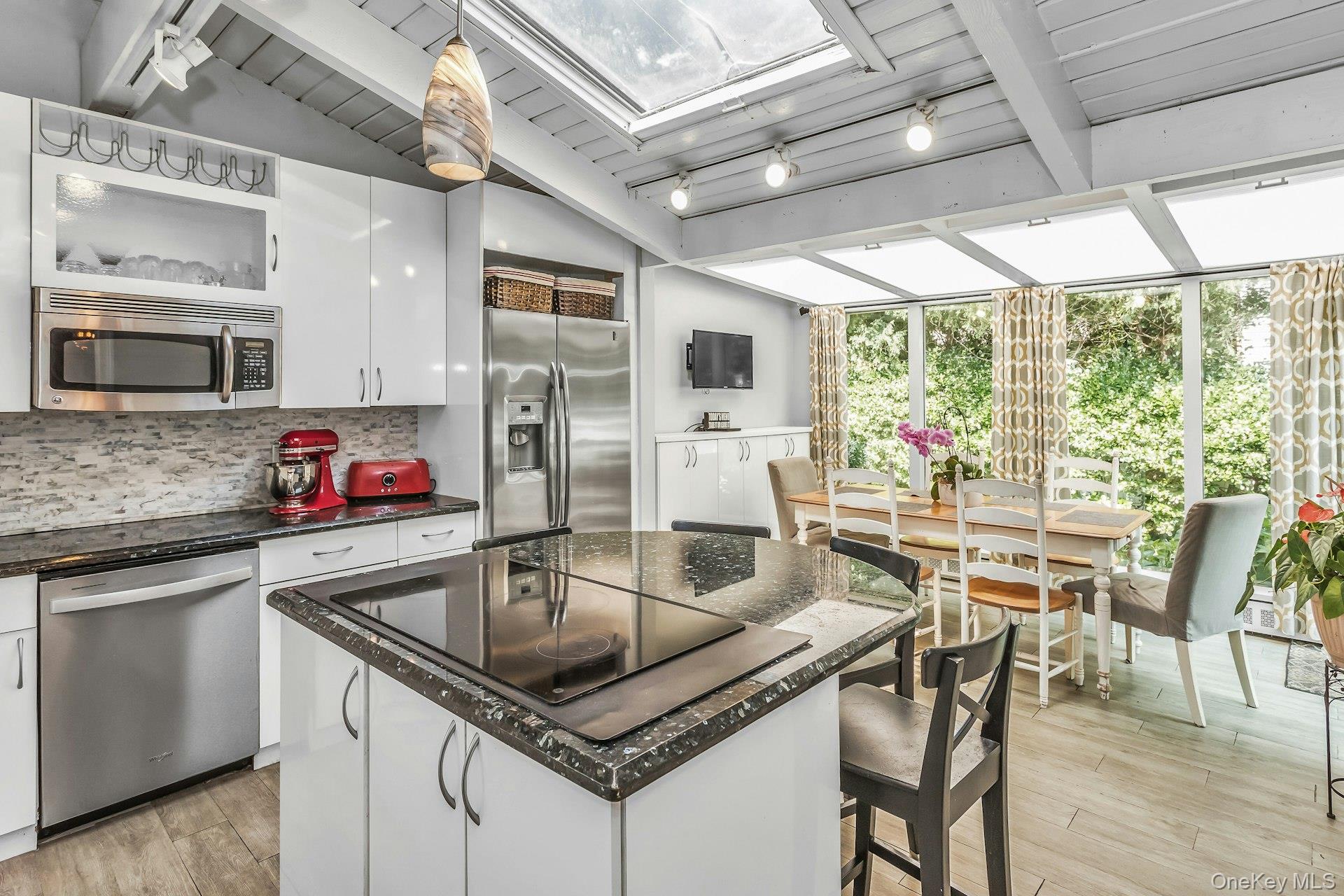 23 Highwood Road Property Photo 6