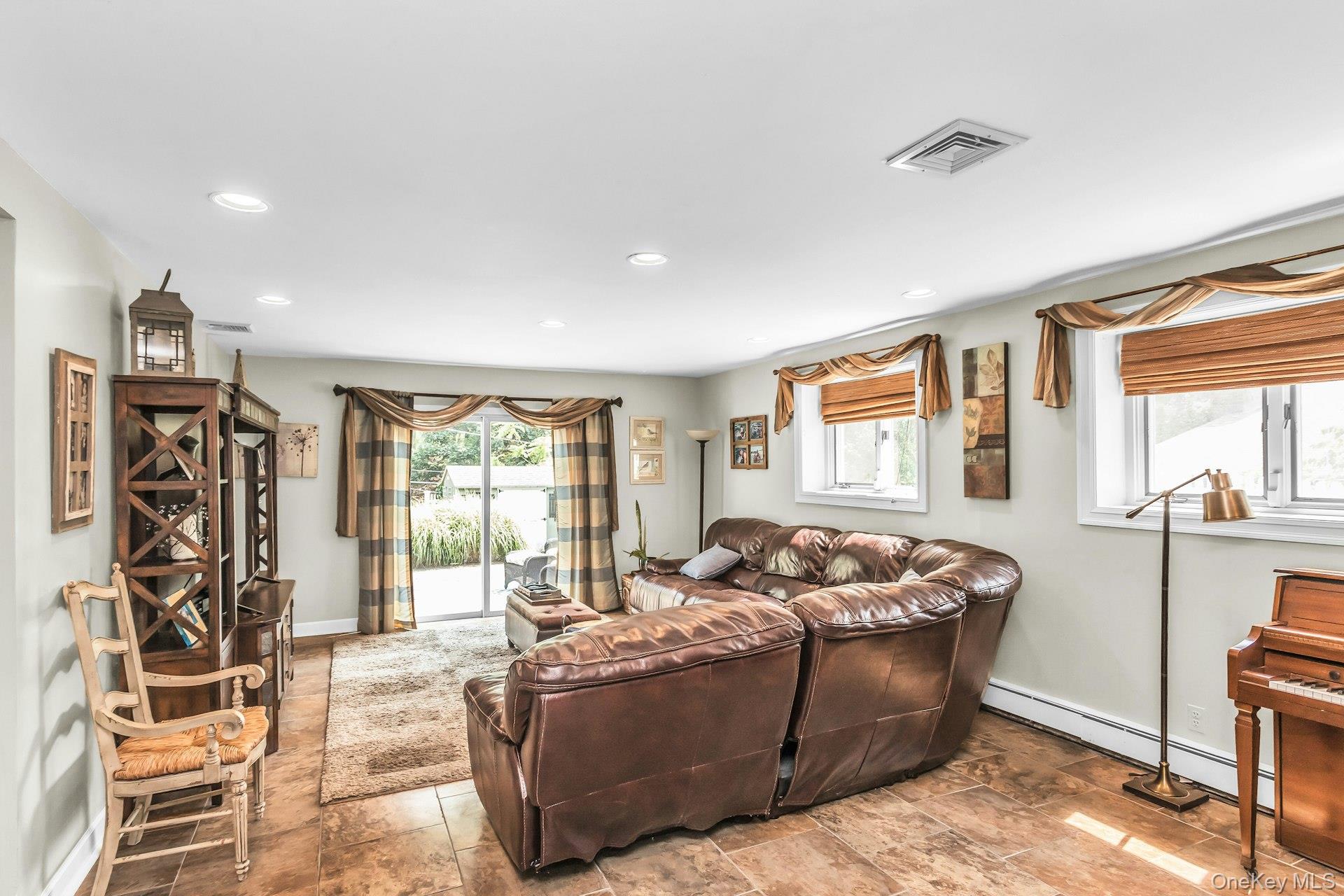 23 Highwood Road Property Photo 12