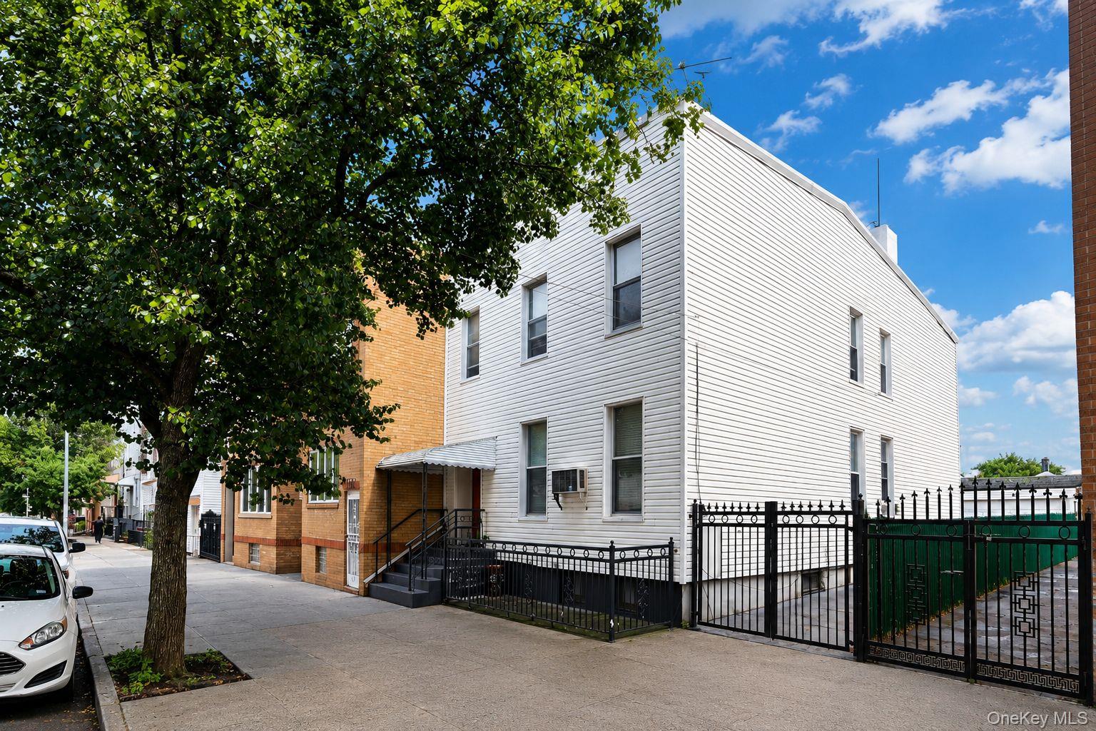 6340 60th Place Property Photo 1