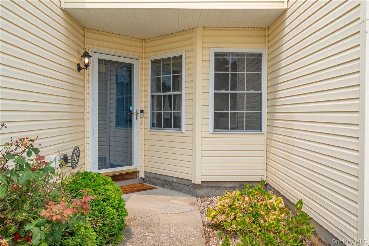 46 Pond Hill Lane Property Photo 2