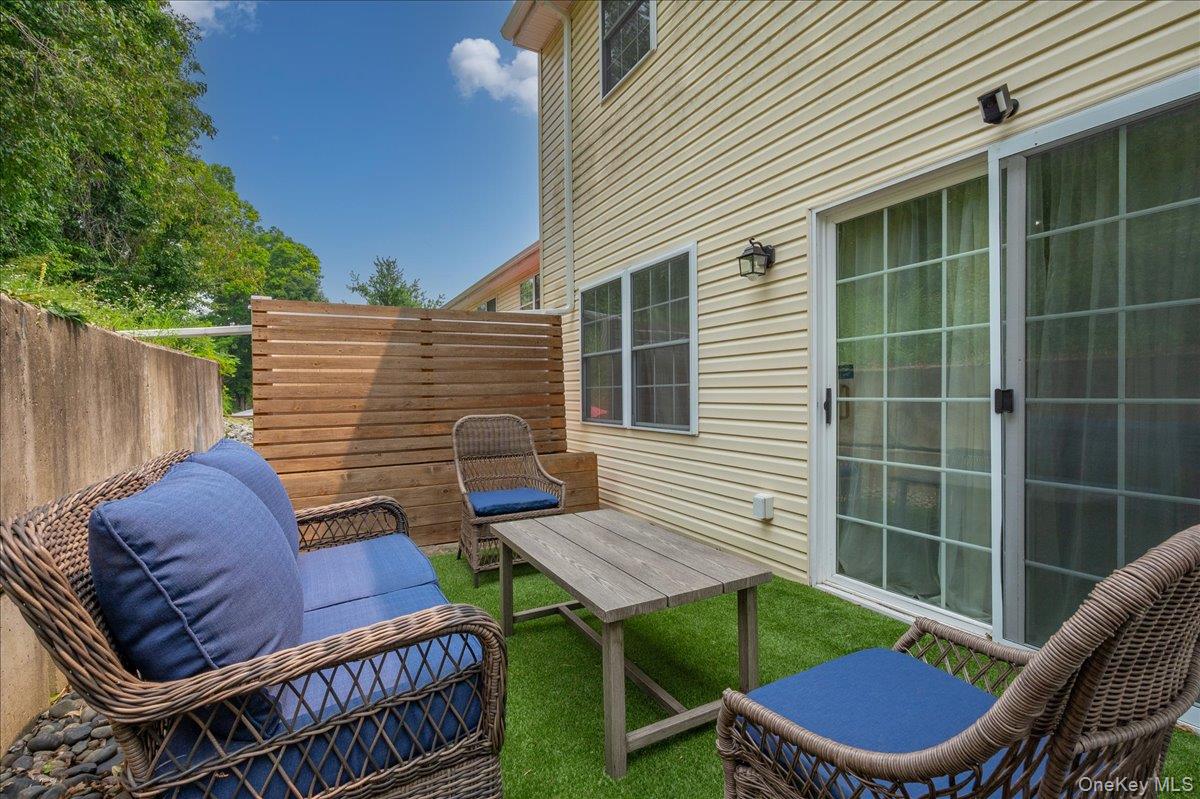 46 Pond Hill Lane Property Photo 4