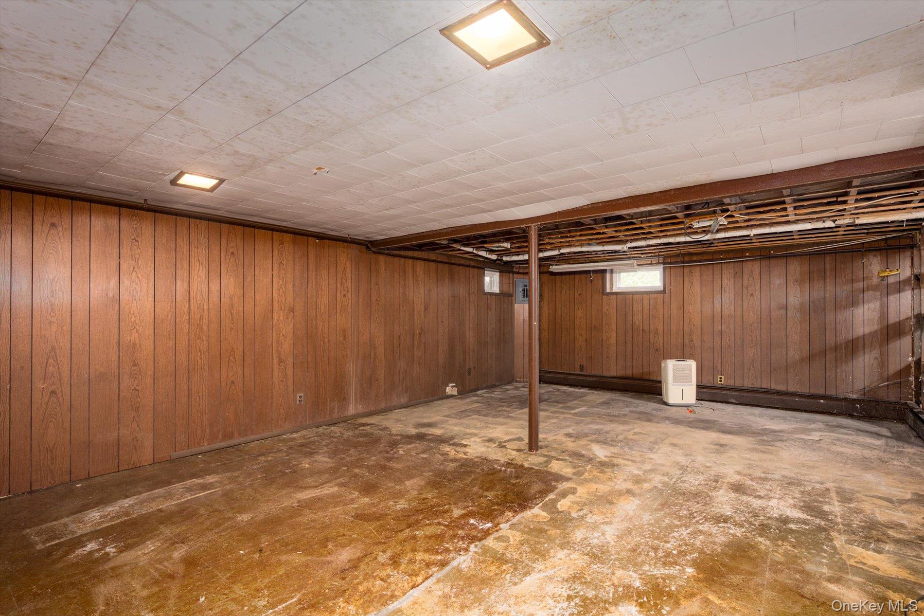 1162 Whitehall Lane Property Photo 20