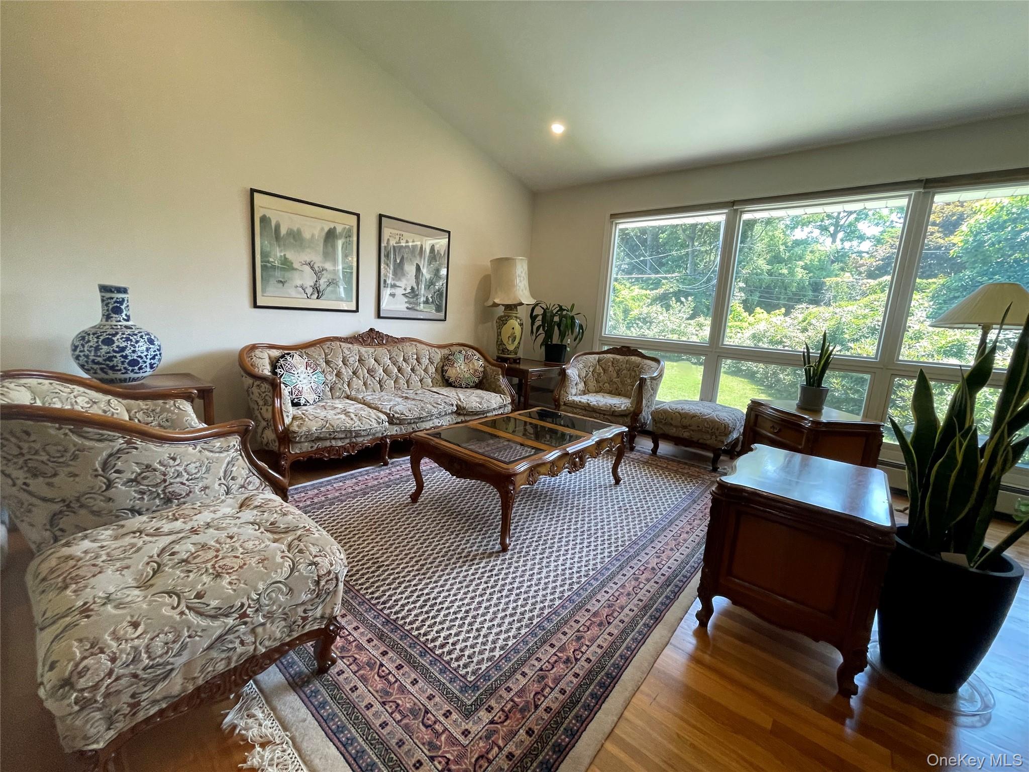 6 Preston Court Property Photo 5