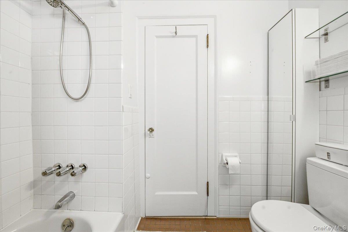 37-28 80th Street 31 Property Photo 23